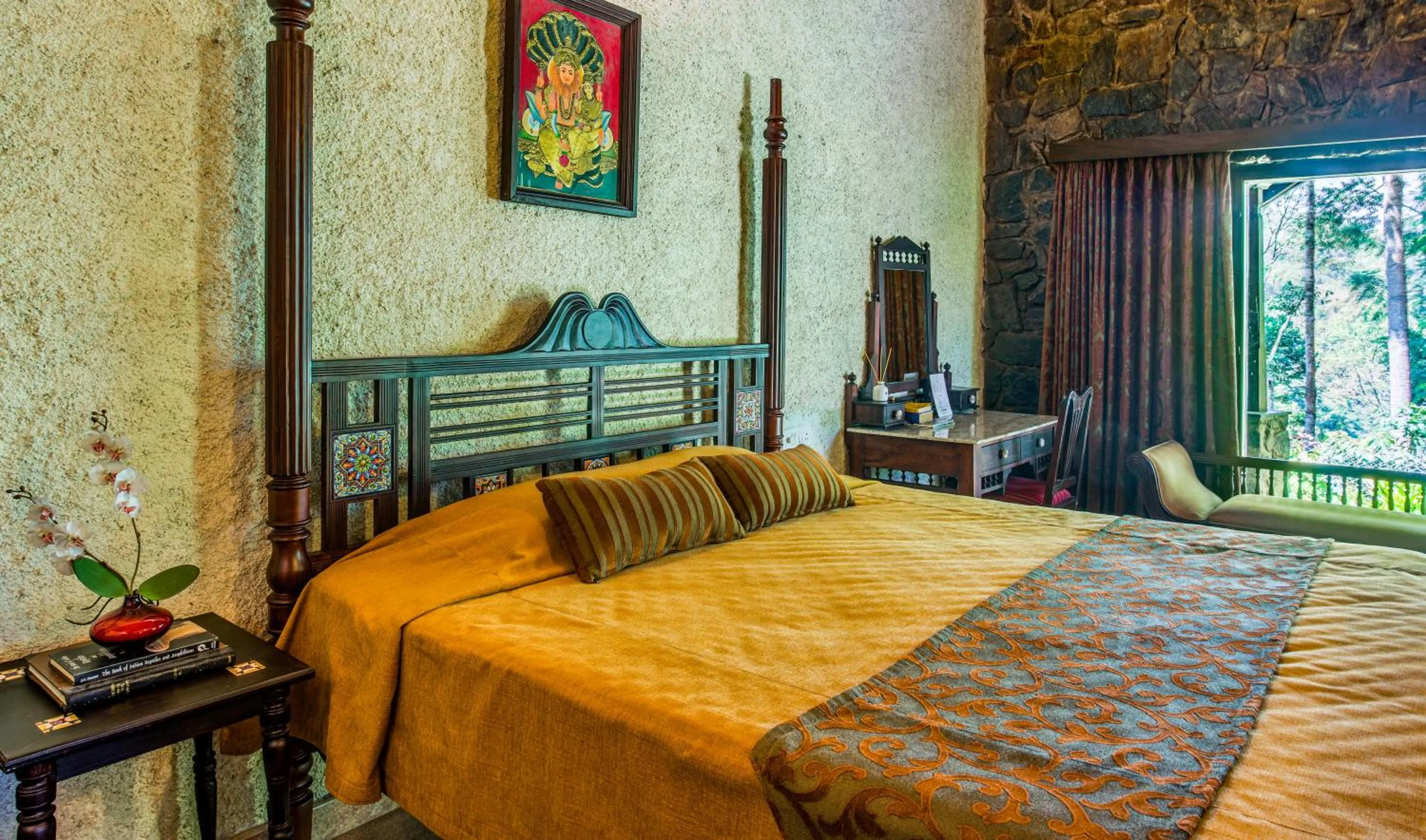 Bed in Villa Urvinkhan Resorts Chikmagalur