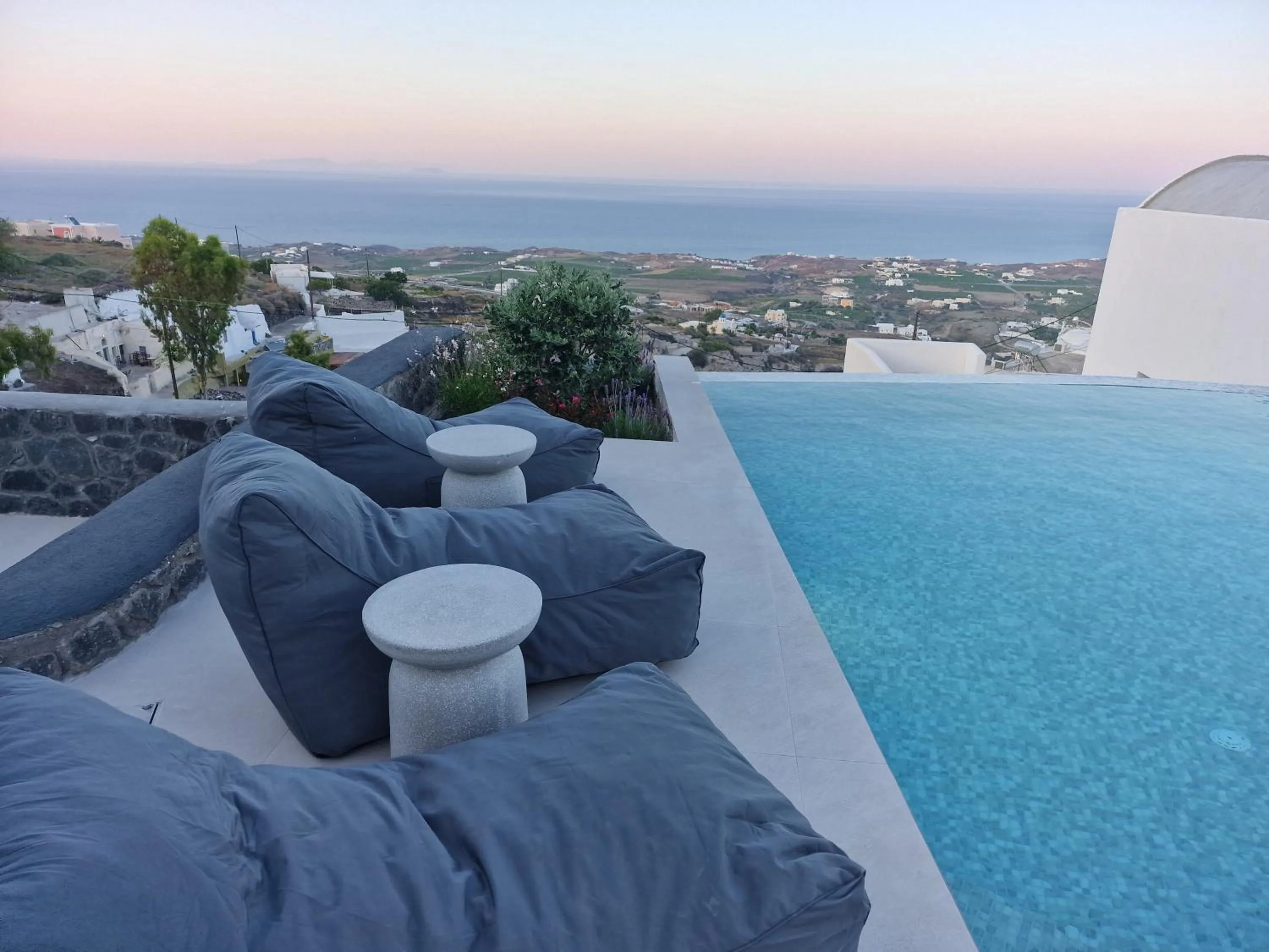 Patio in Cuore Santo Suites