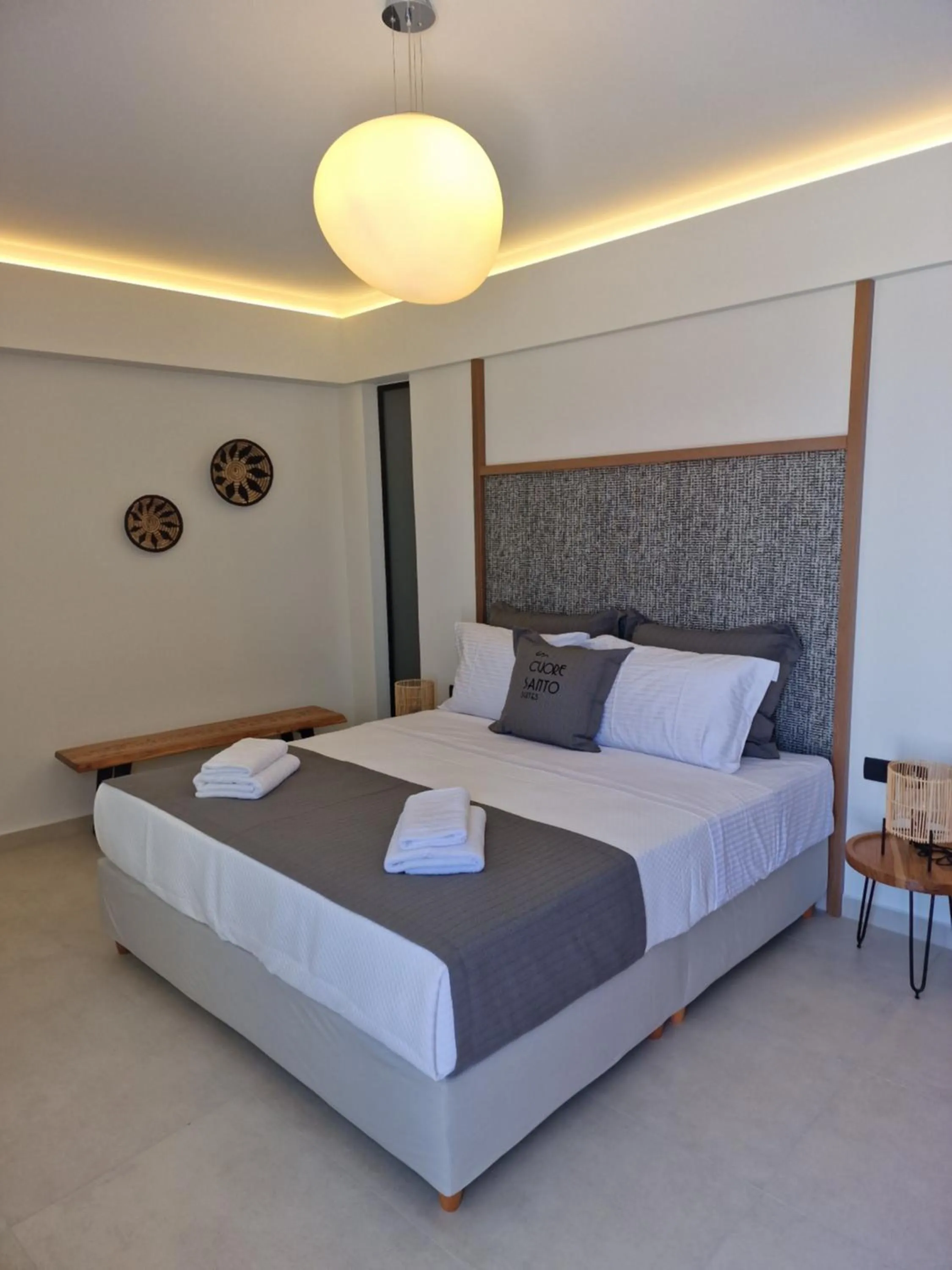 Bedroom, Bed in Cuore Santo Suites