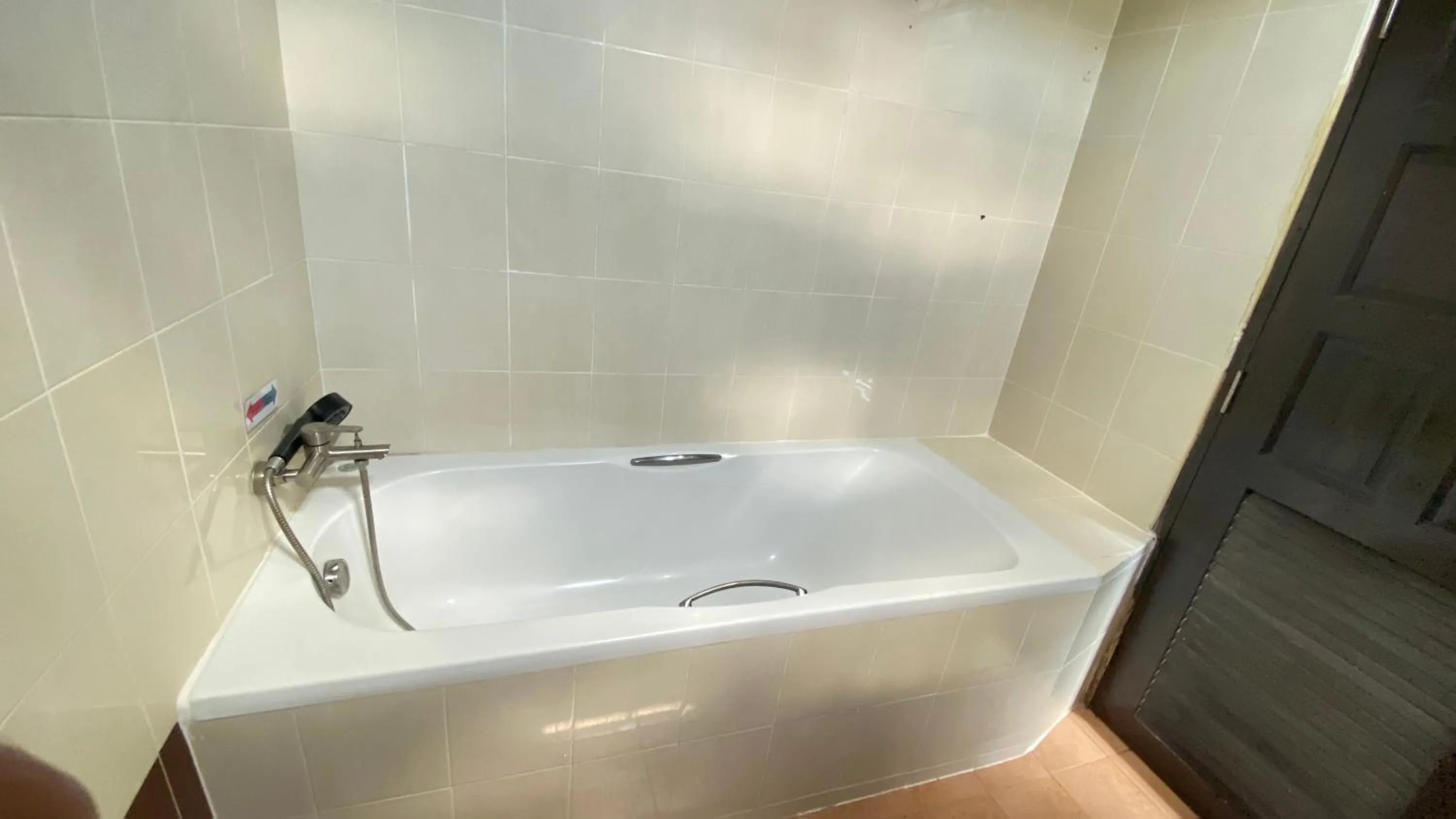 Bathroom in SM Patong Resort