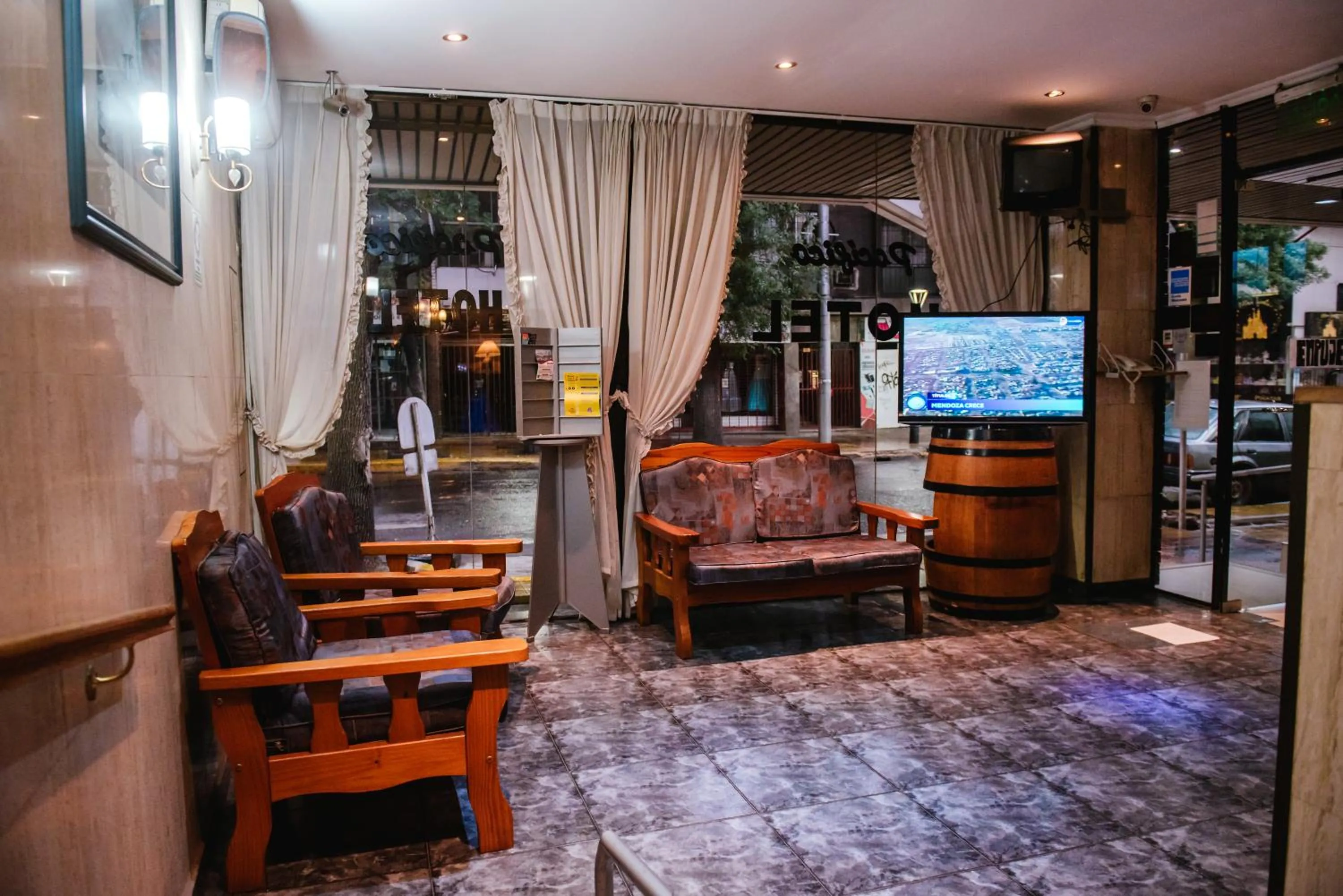 Seating area in Hotel Pacífico