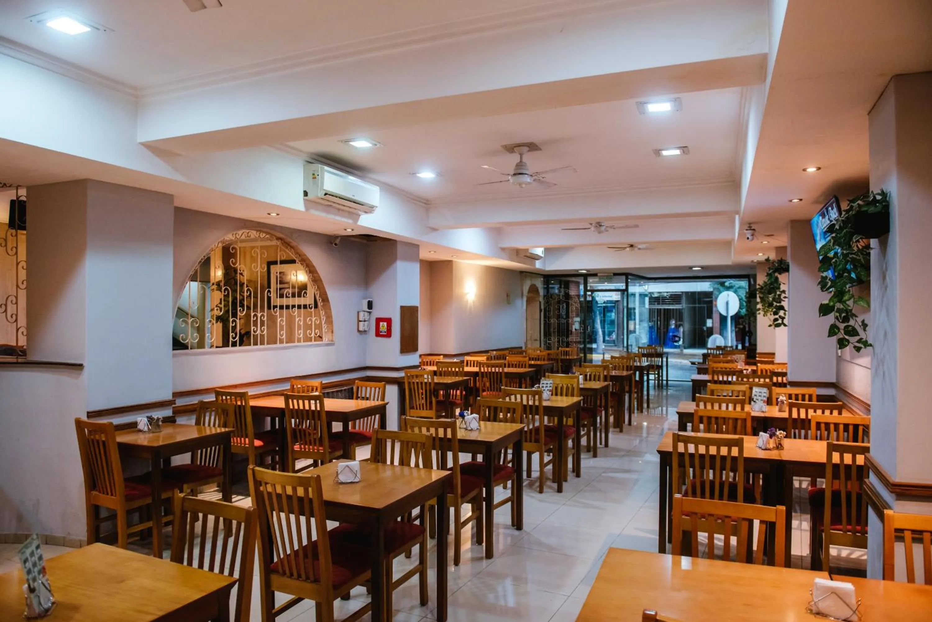 Restaurant/places to eat in Hotel Pacífico