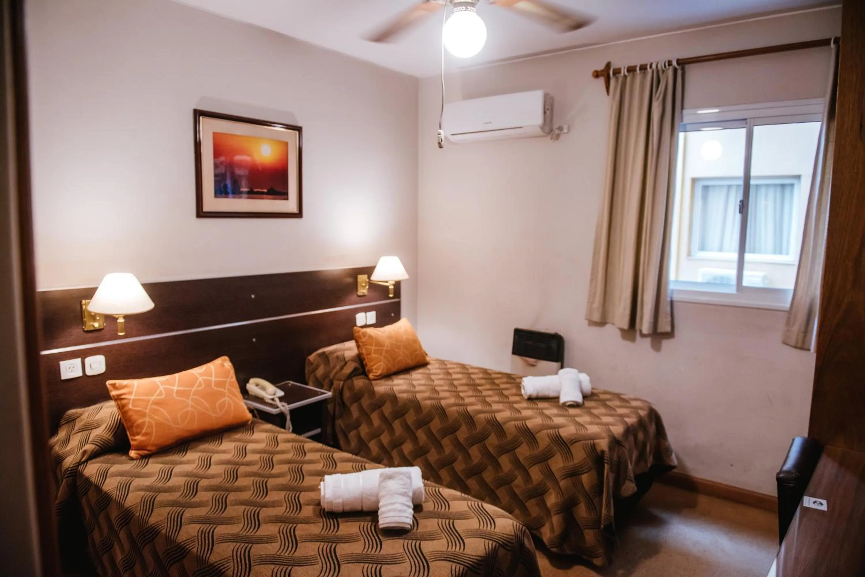 Photo of the whole room in Hotel Pacífico