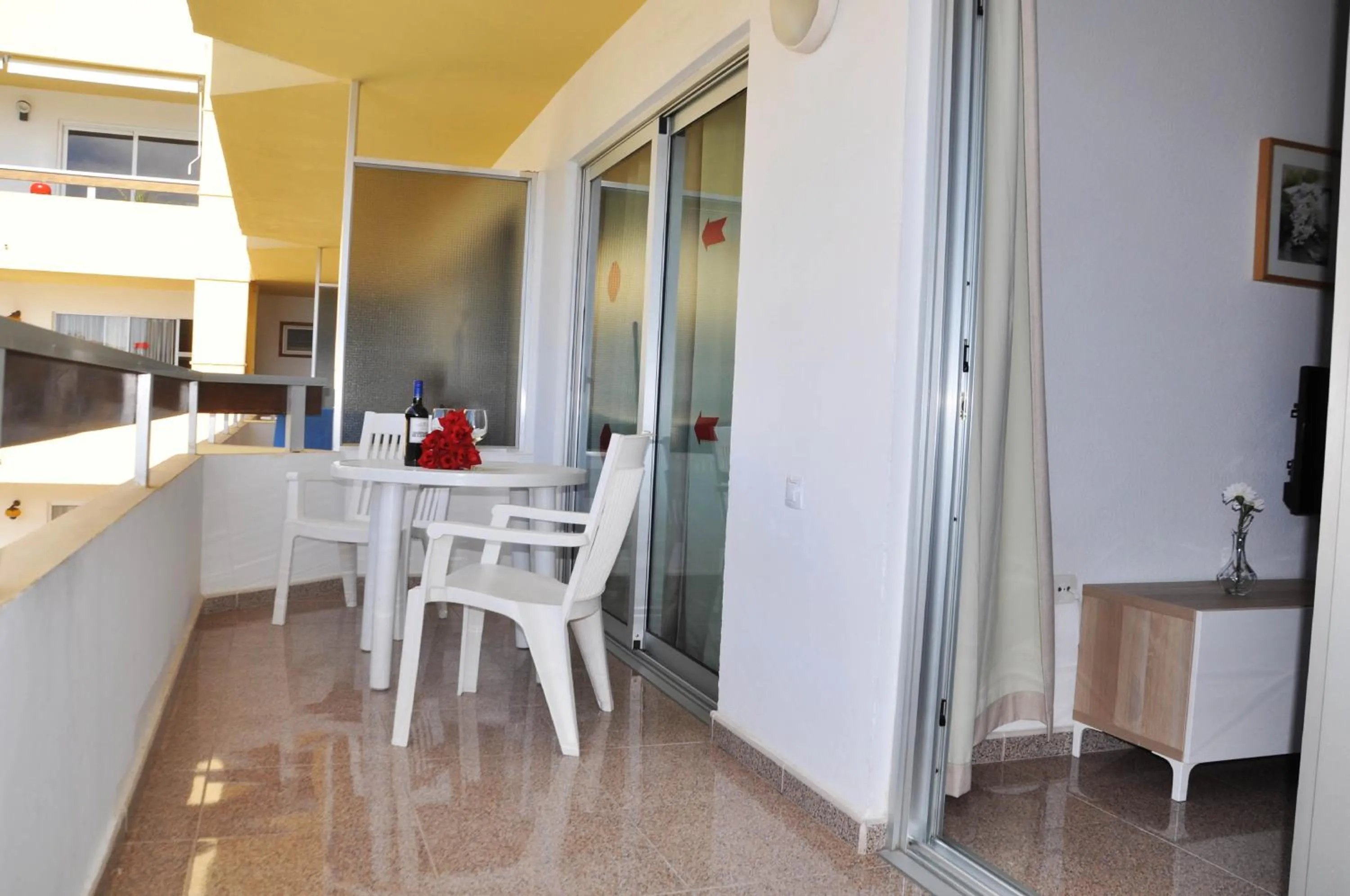 Balcony/Terrace in Las Camelias Apartments