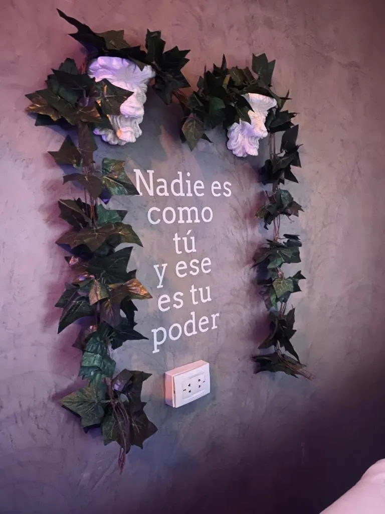 Logo/Certificate/Sign in Carod Espacio Serrano