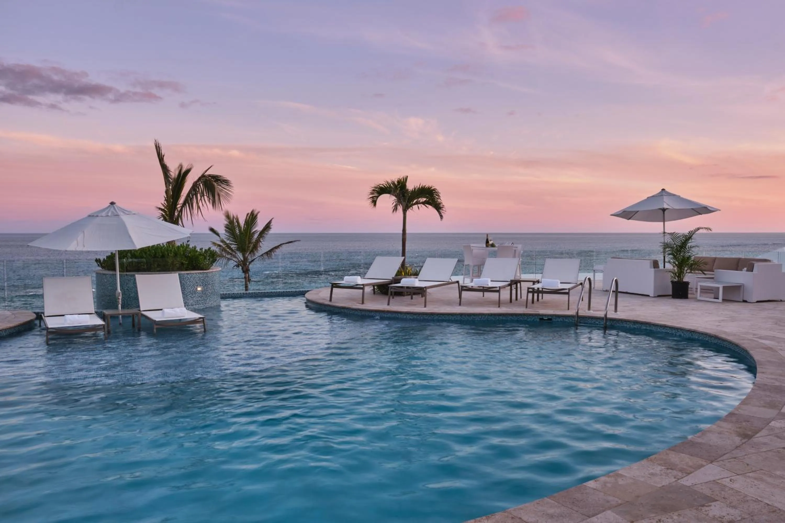 Patio in Azura Bermuda