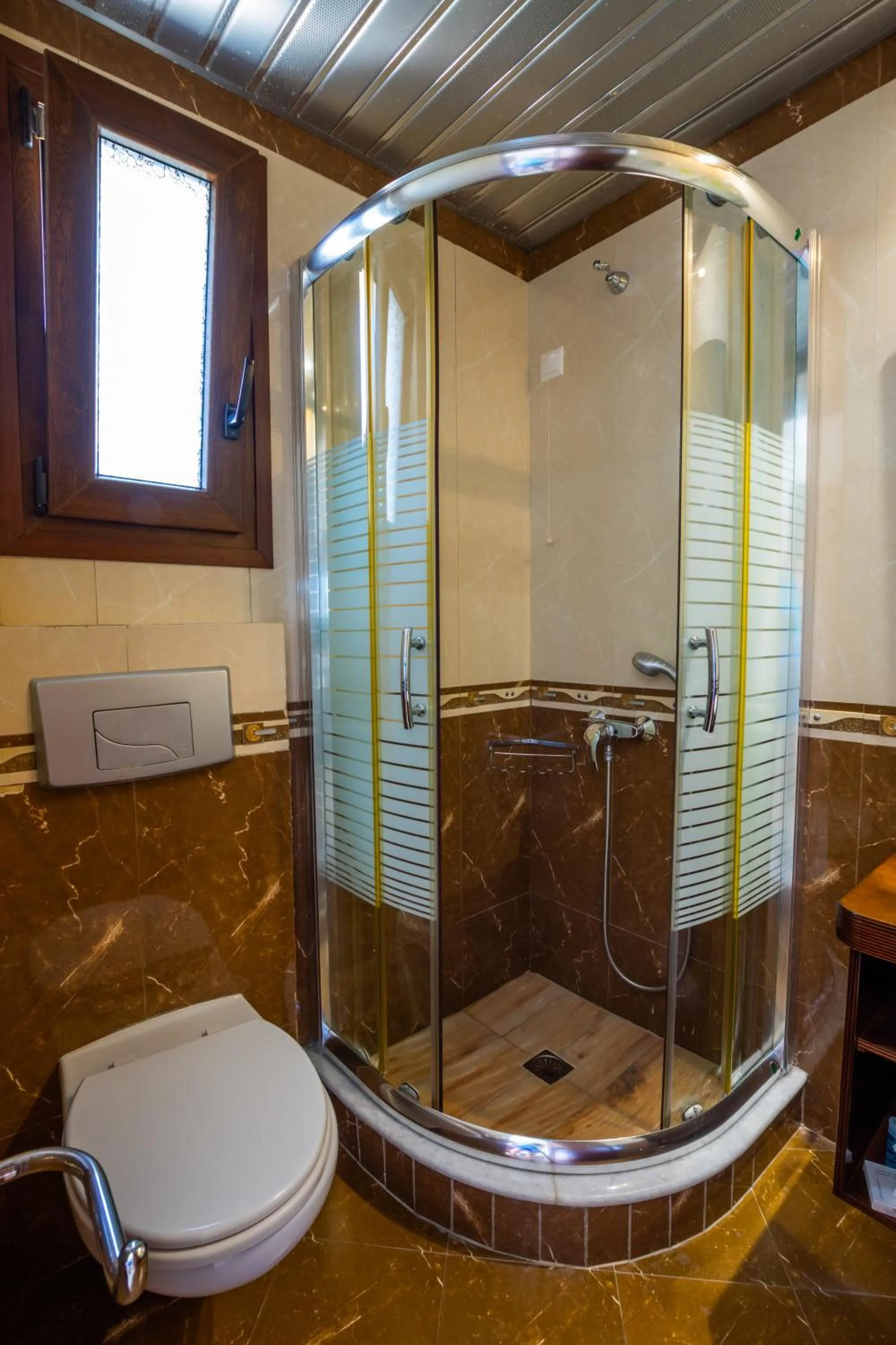 Shower in Irini Hotel