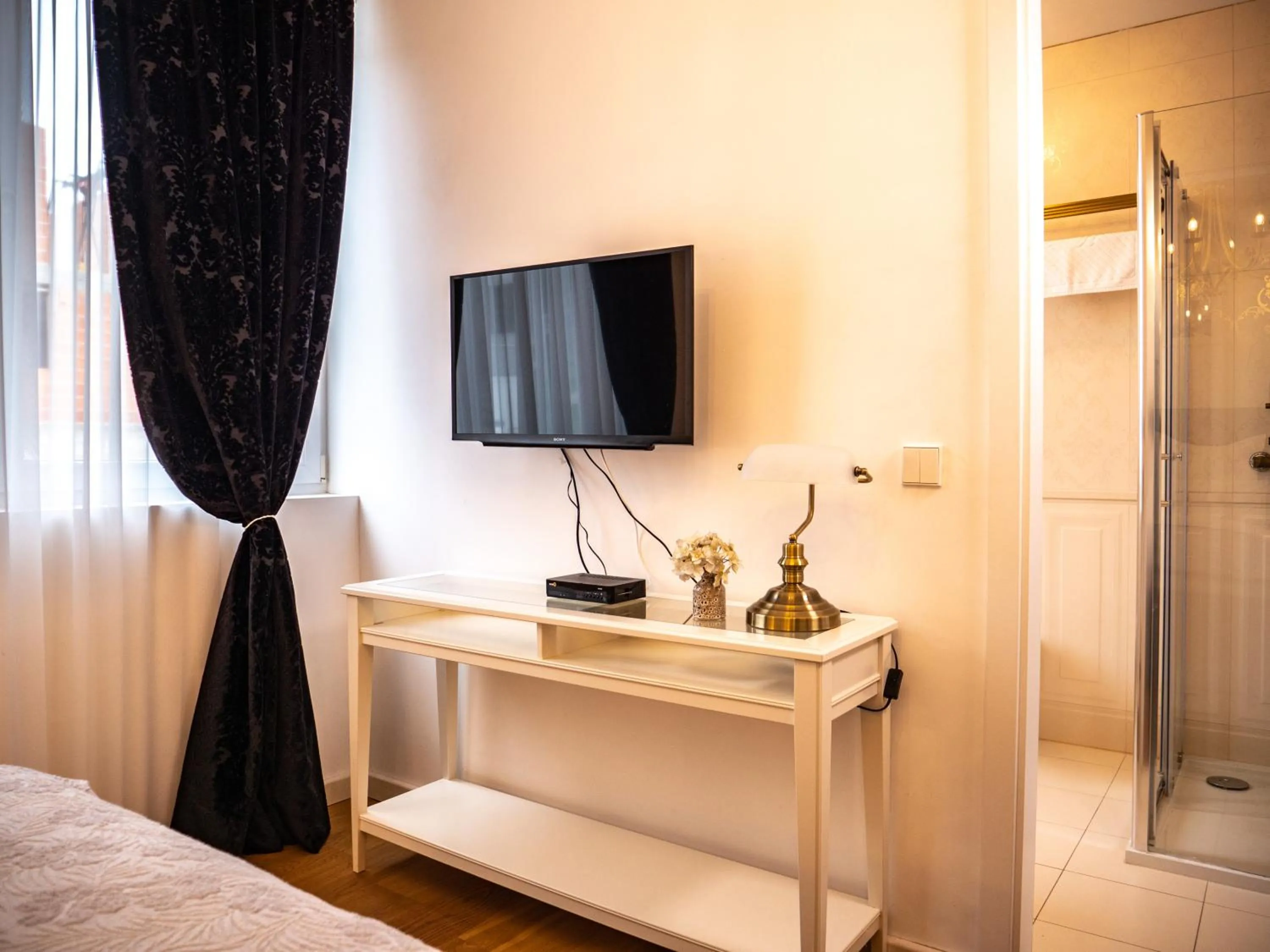 Bed in Elegant Hvar town villa with pool