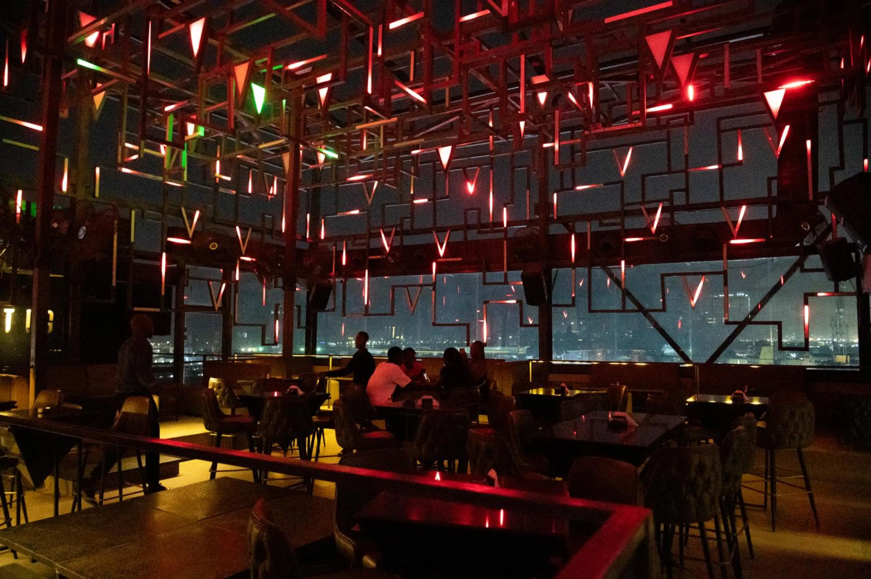 Restaurant/places to eat in Vertigo Hotel