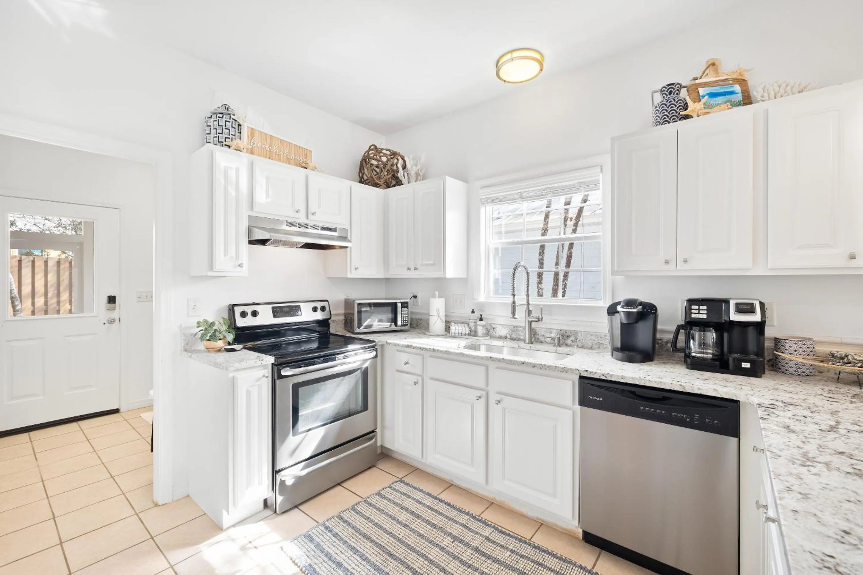 Coffee/tea facilities in 30A Beach House - Coconut Cottage by Panhandle Getaways