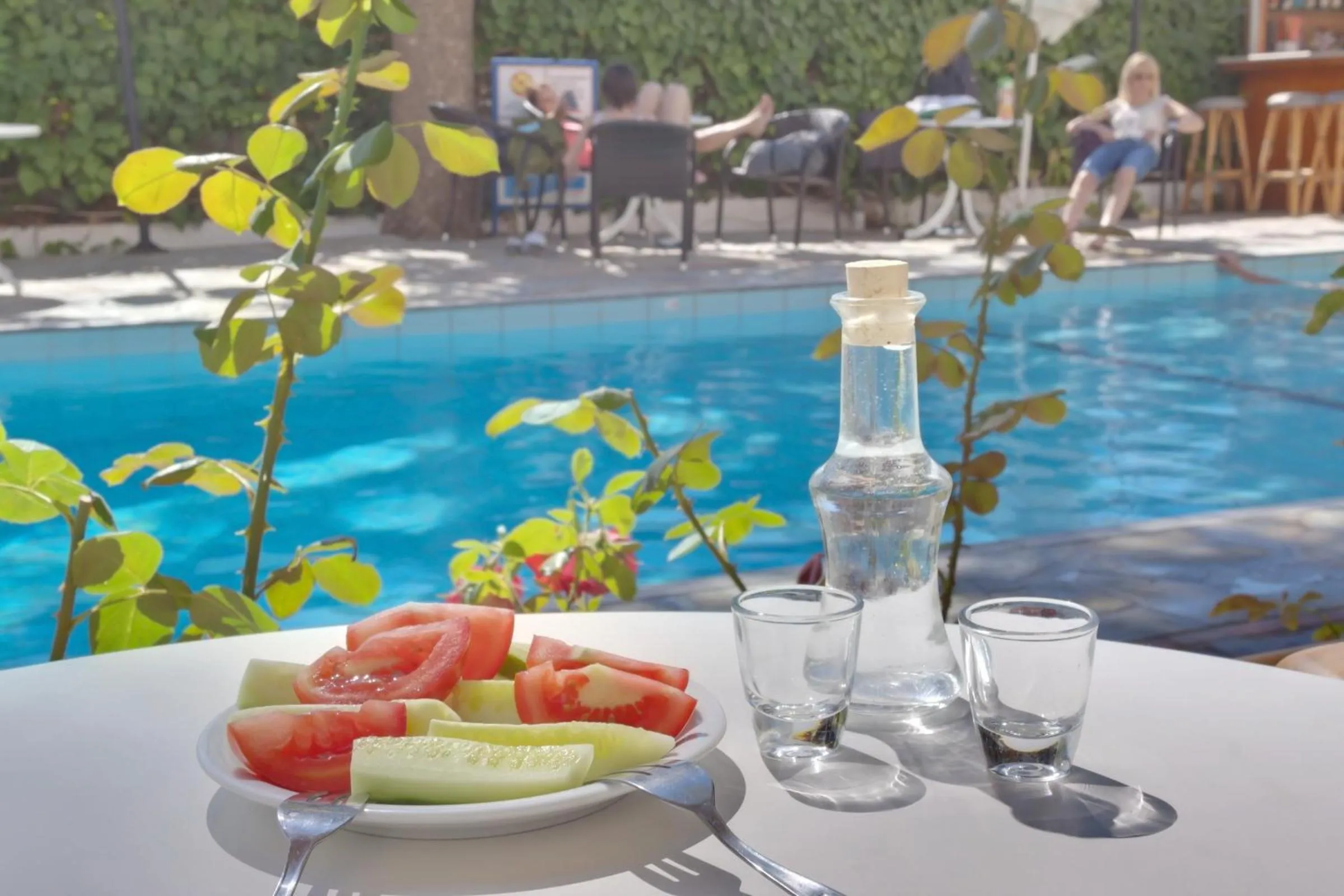 Food and drinks in Marirena Hotel