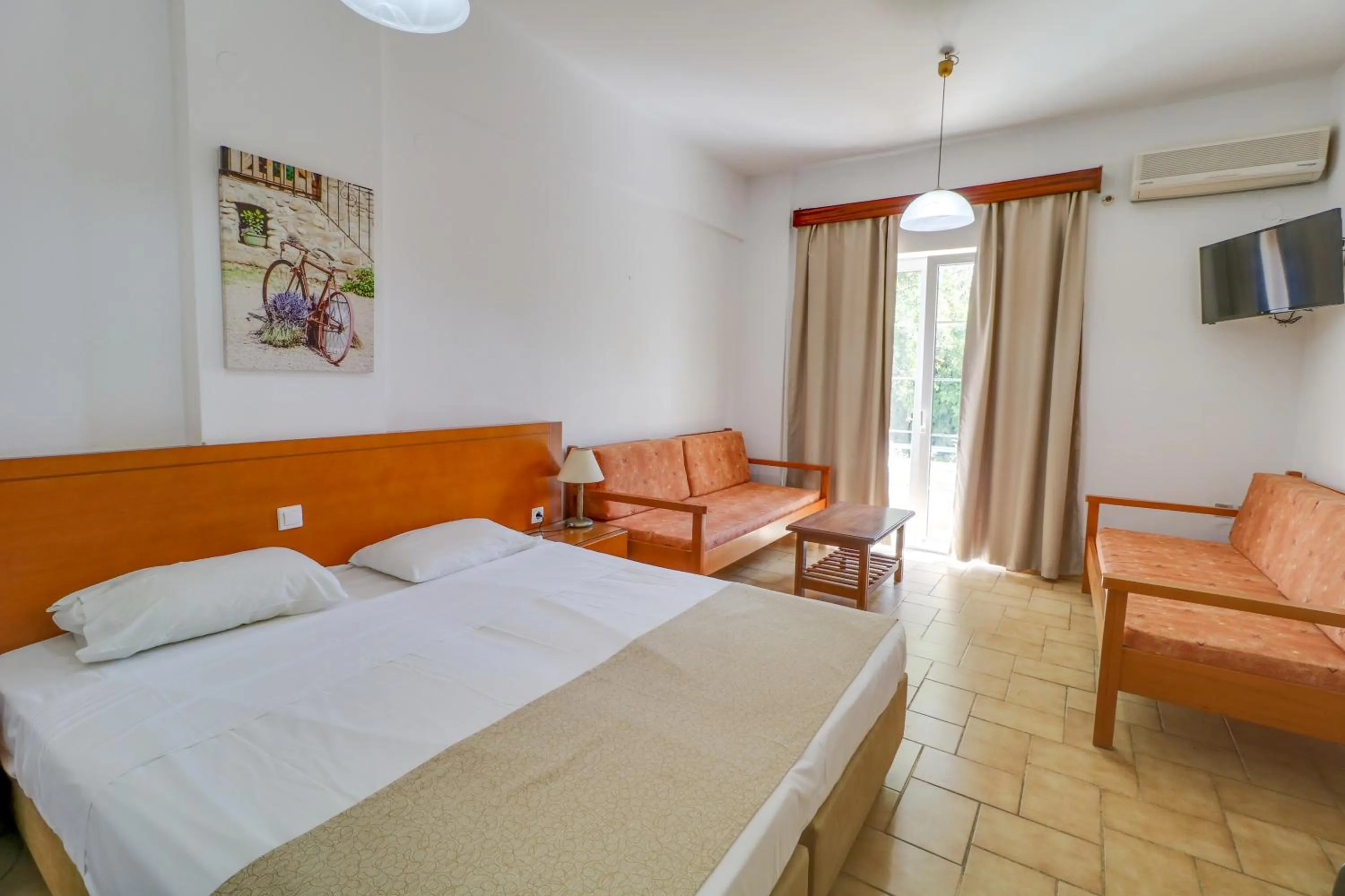 Photo of the whole room, Bed in Marirena Hotel