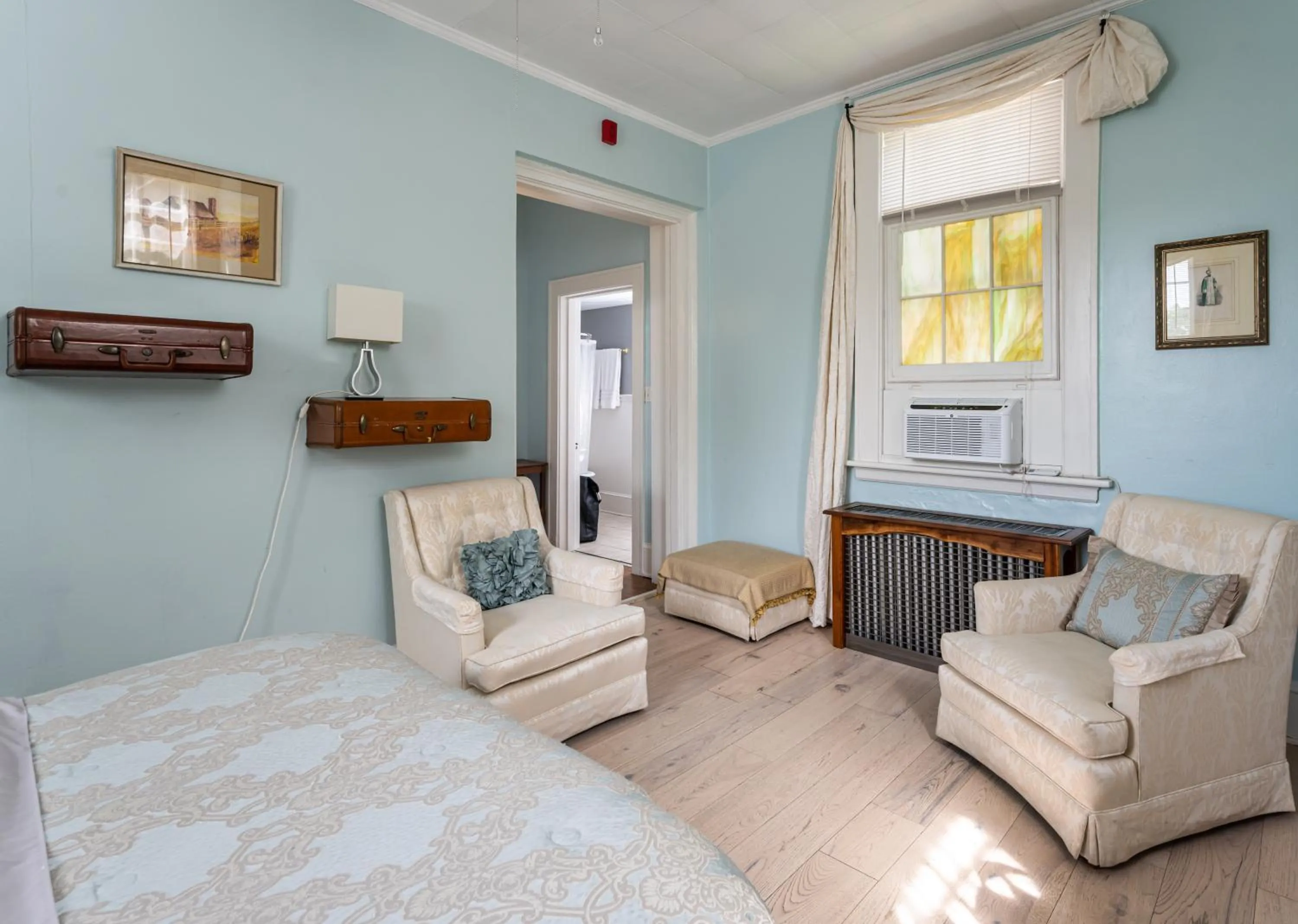 Bed in Sweet Biscuit Inn