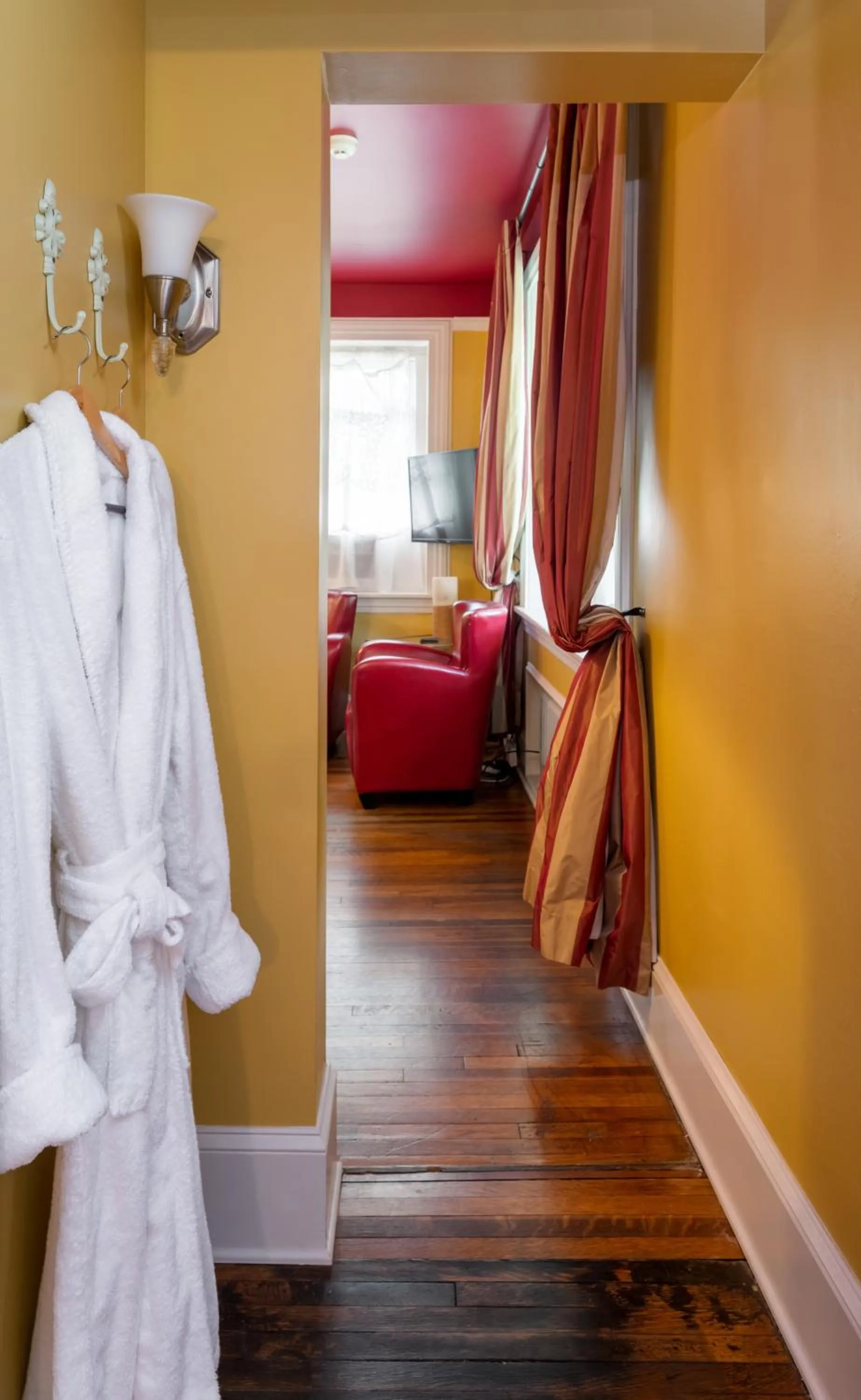 Bed in Sweet Biscuit Inn