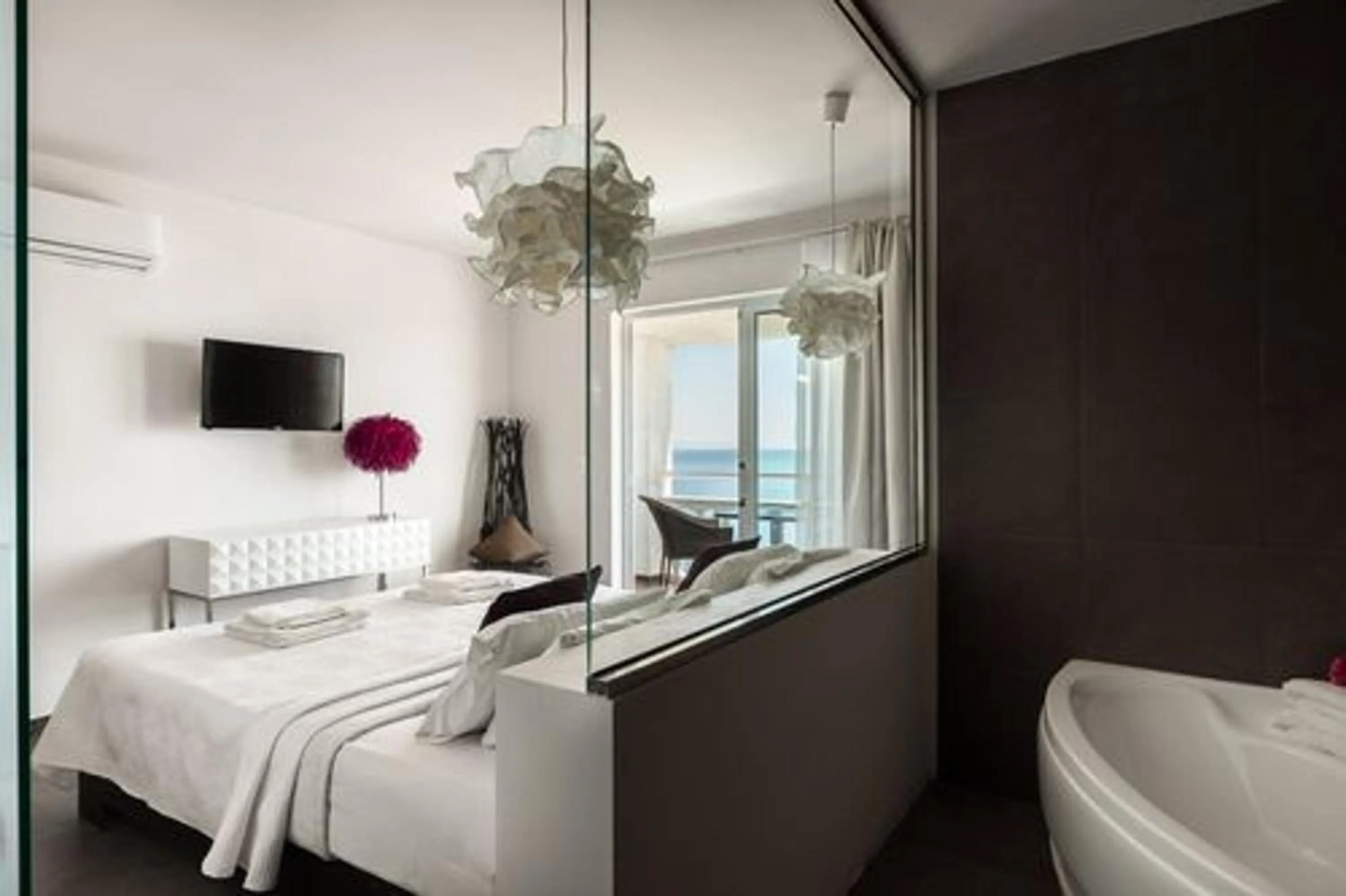 Photo of the whole room, Bed in Pantokrator Hotel