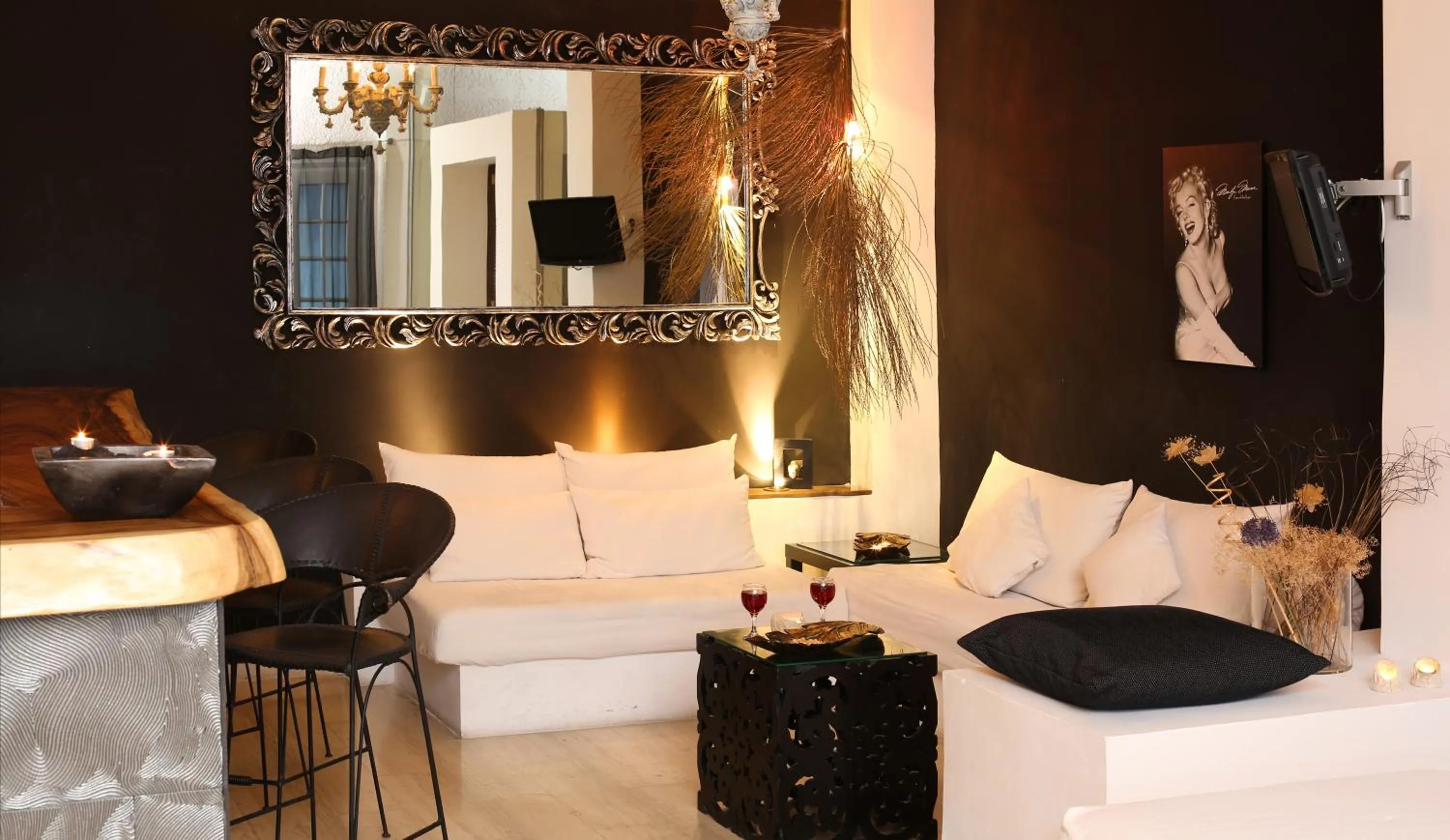 Lounge or bar, Bed in Pantokrator Hotel