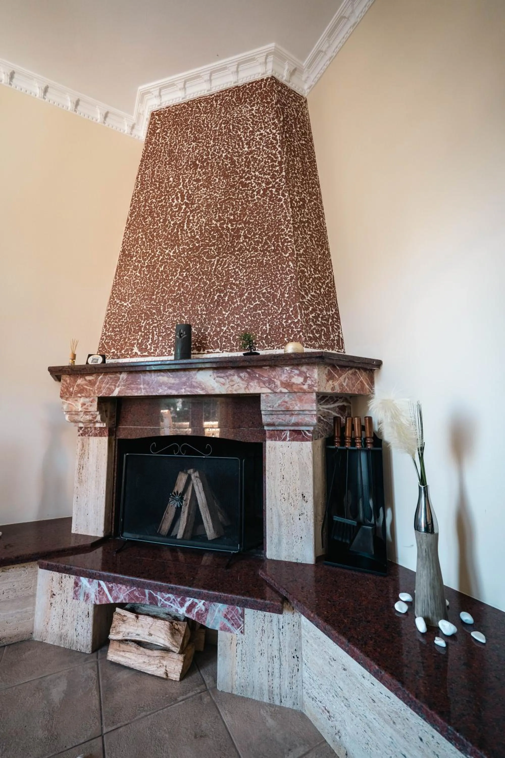 Living room in Olimpic Hotel