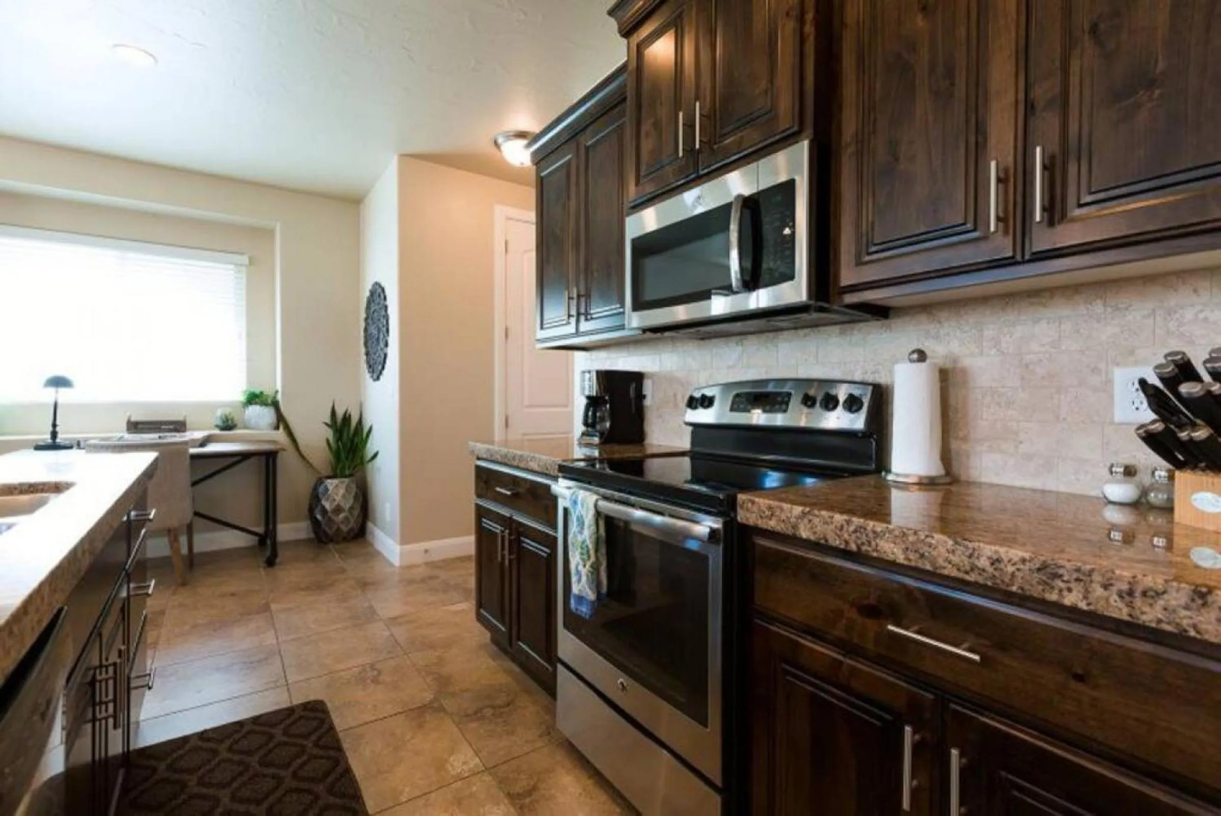 Cactus Rose Villa with 2 Pools 2 Spas Gym