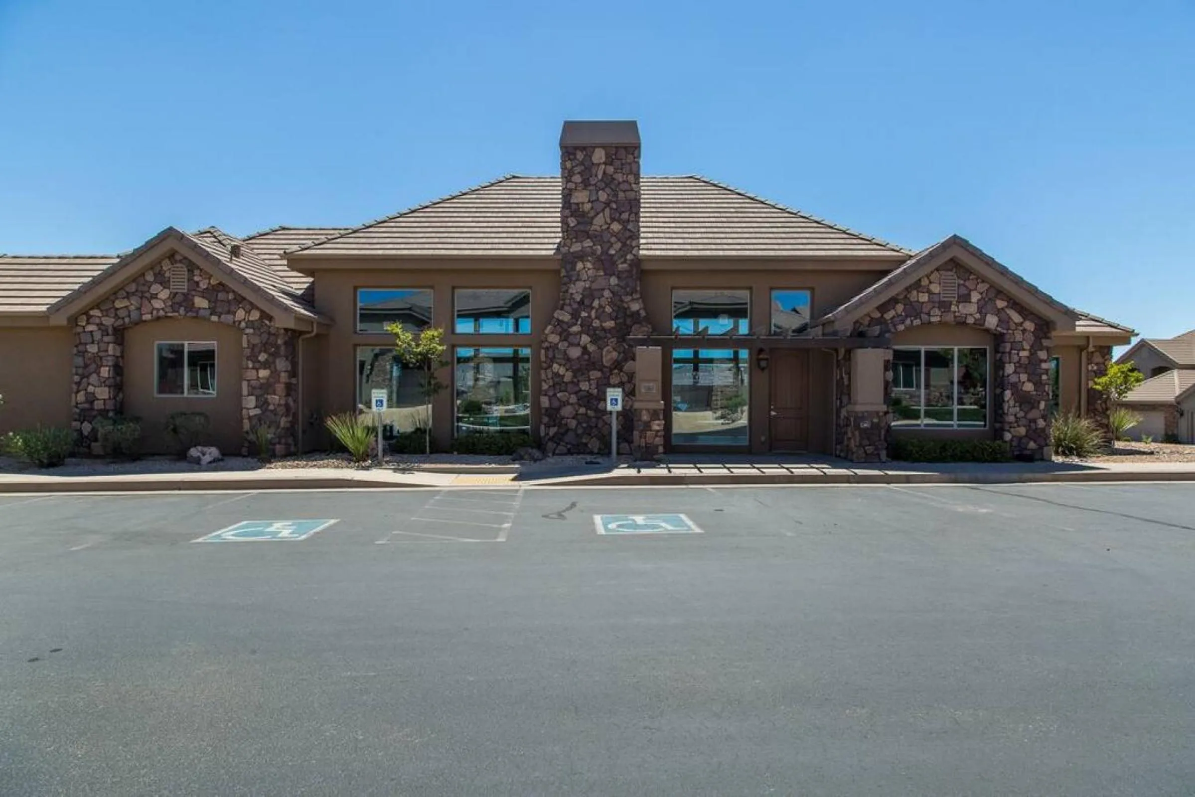 Cactus Rose Villa with 2 Pools 2 Spas Gym