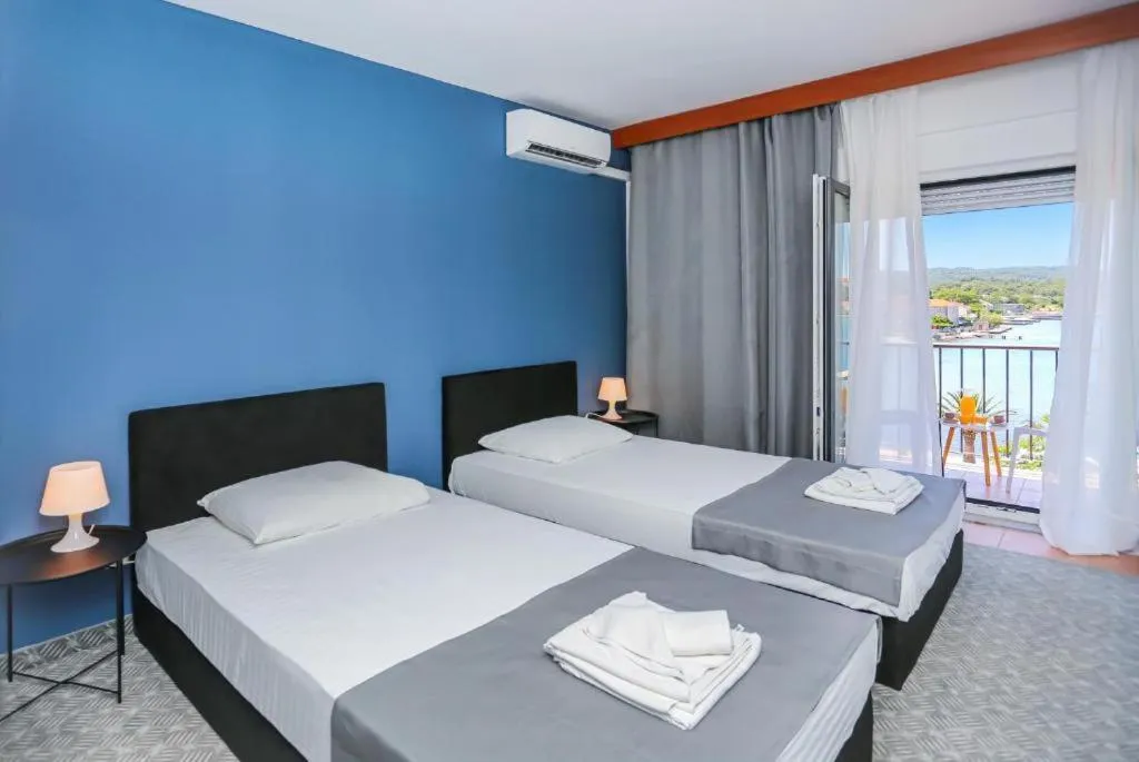 Bed in Hotel Lumbarda