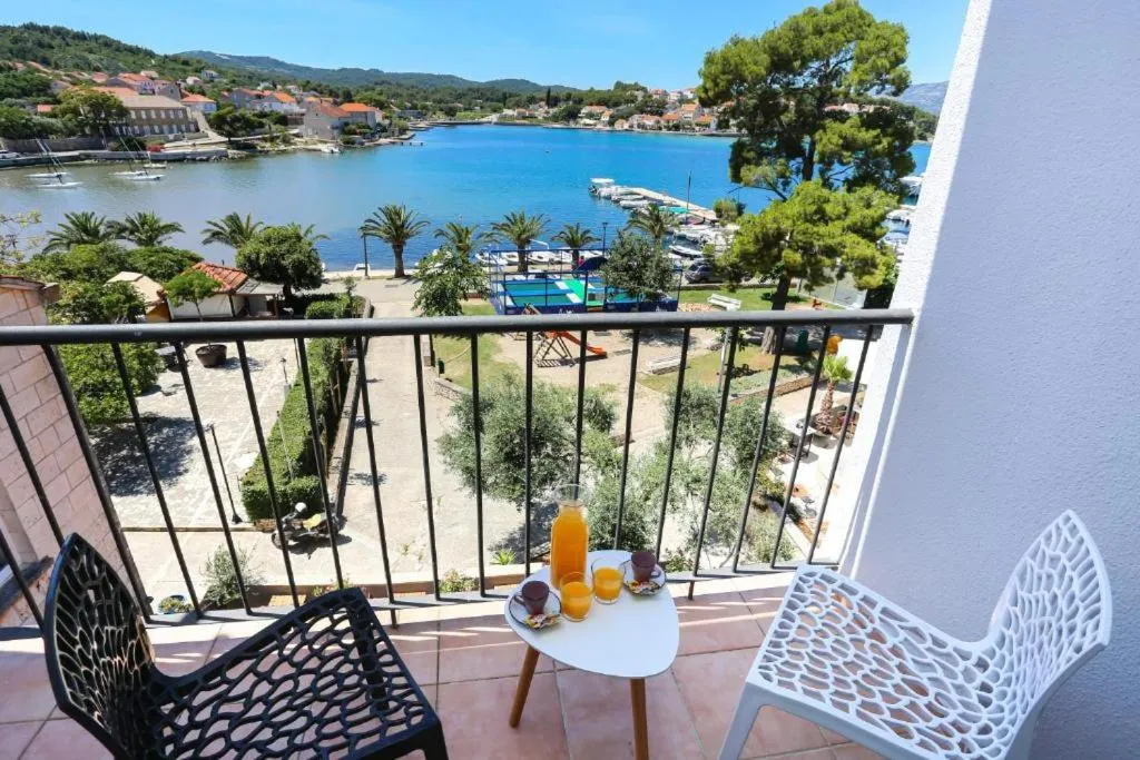 Children play ground in Hotel Lumbarda