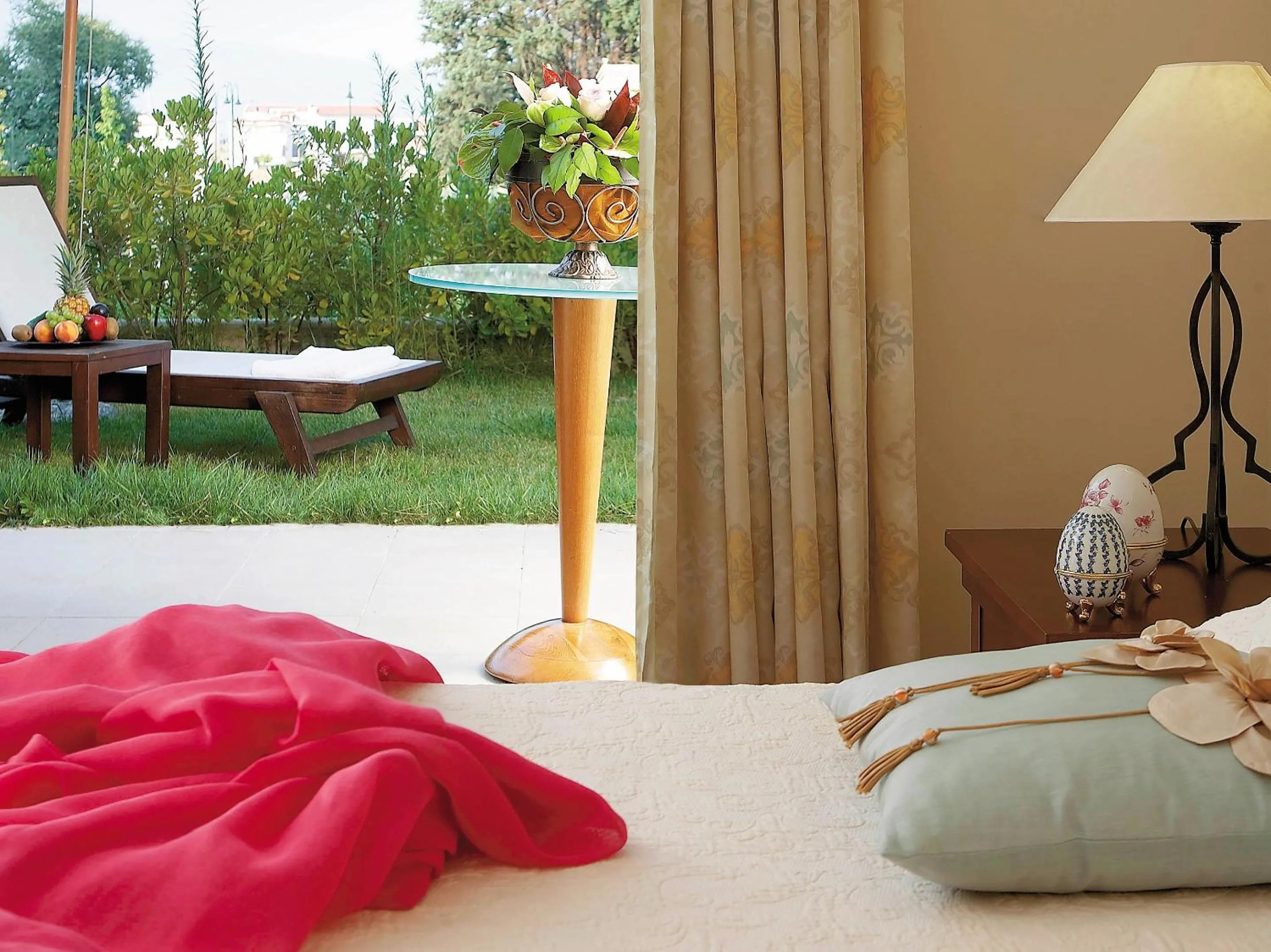 Bed in Grecotel Larissa Imperial