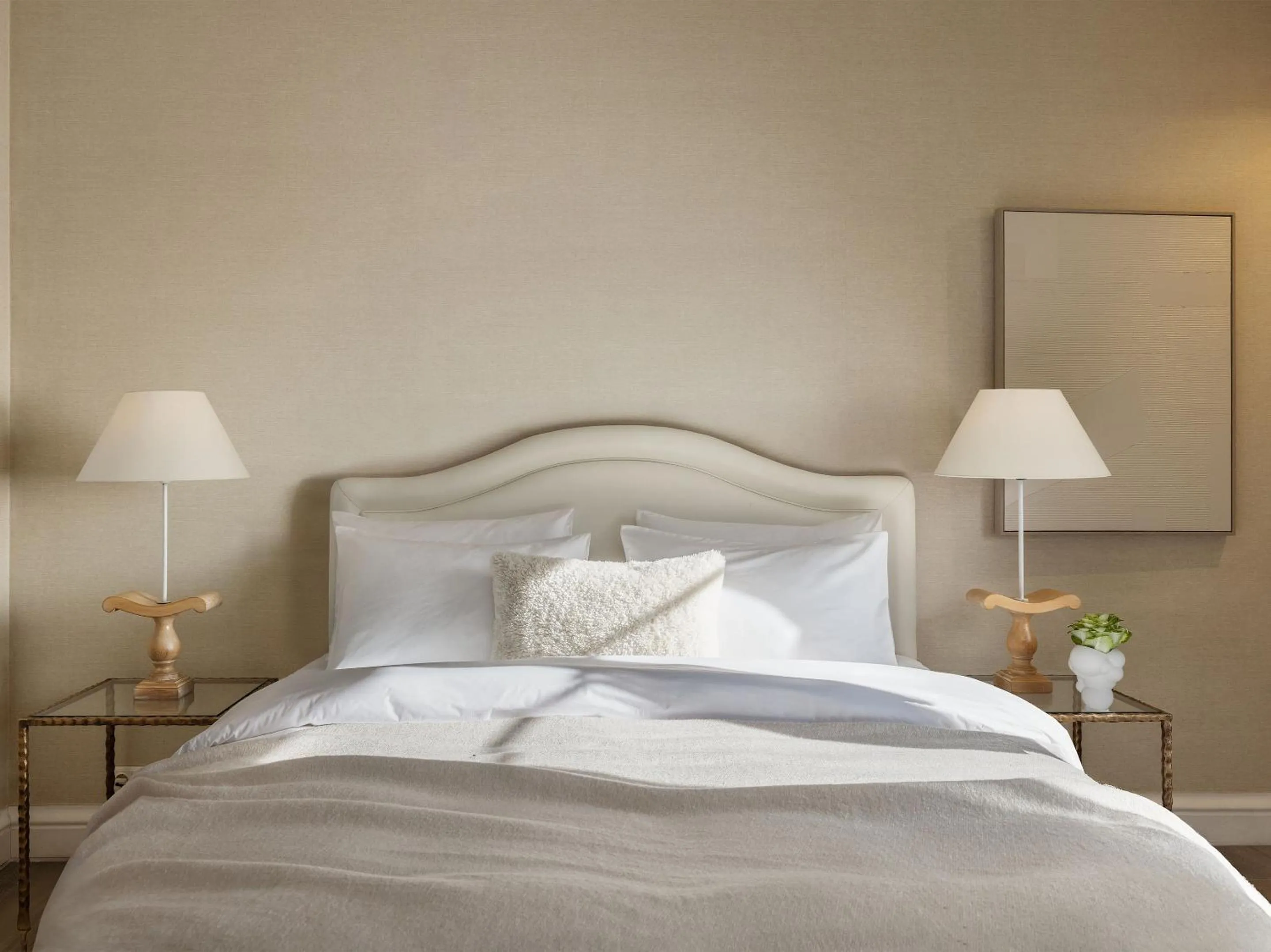 Bed in Grecotel Larissa Imperial