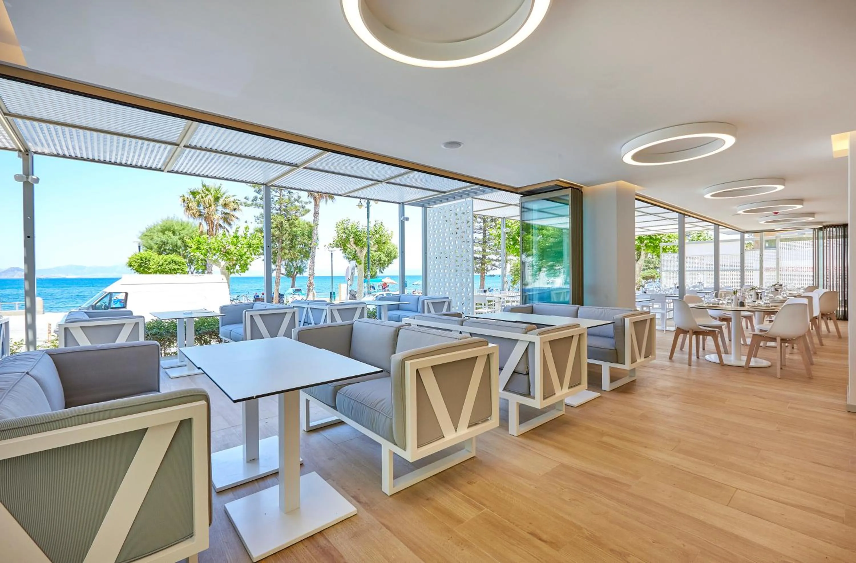 Alcoholic drinks in Triton Boutique Hotel