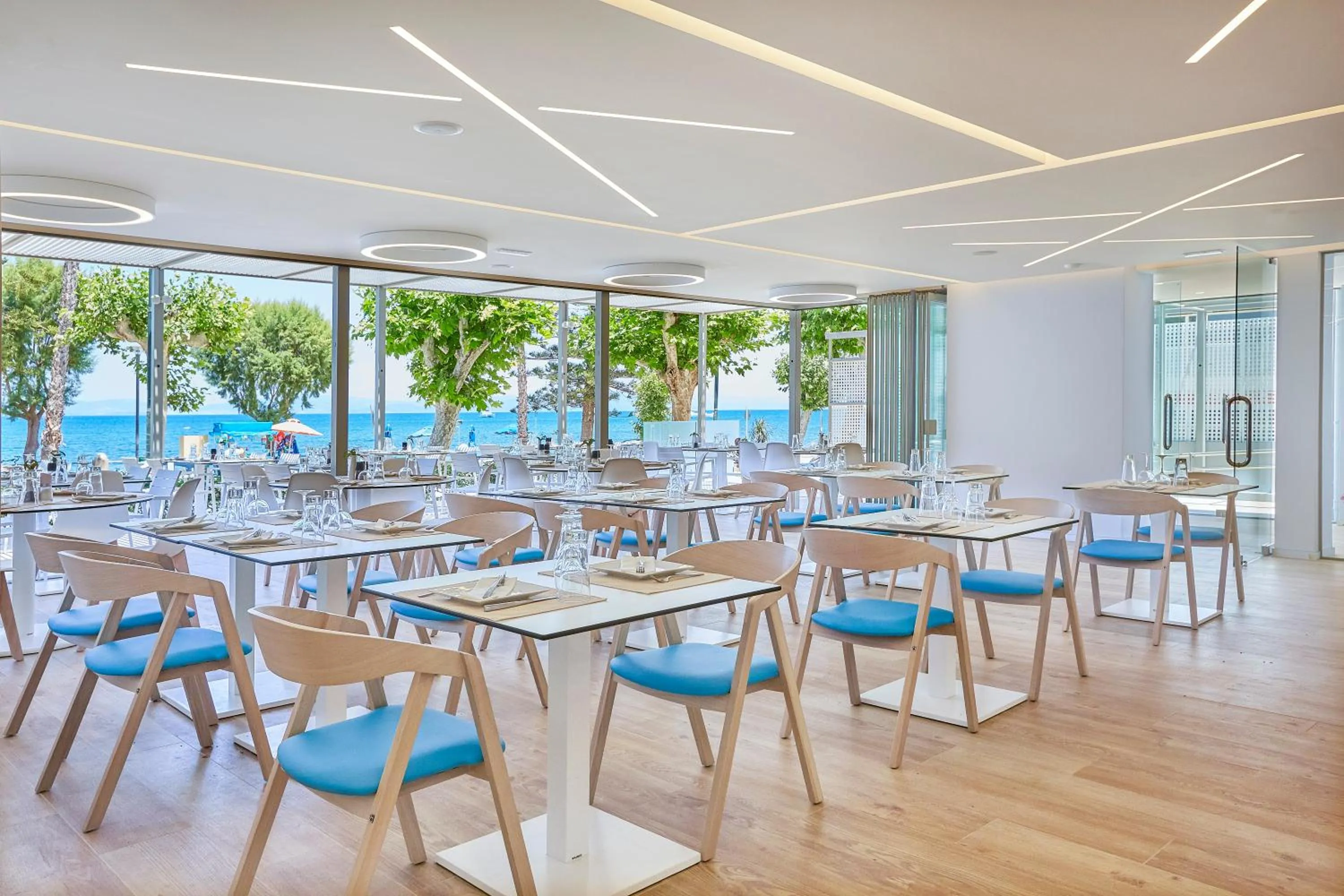 Restaurant/places to eat in Triton Boutique Hotel