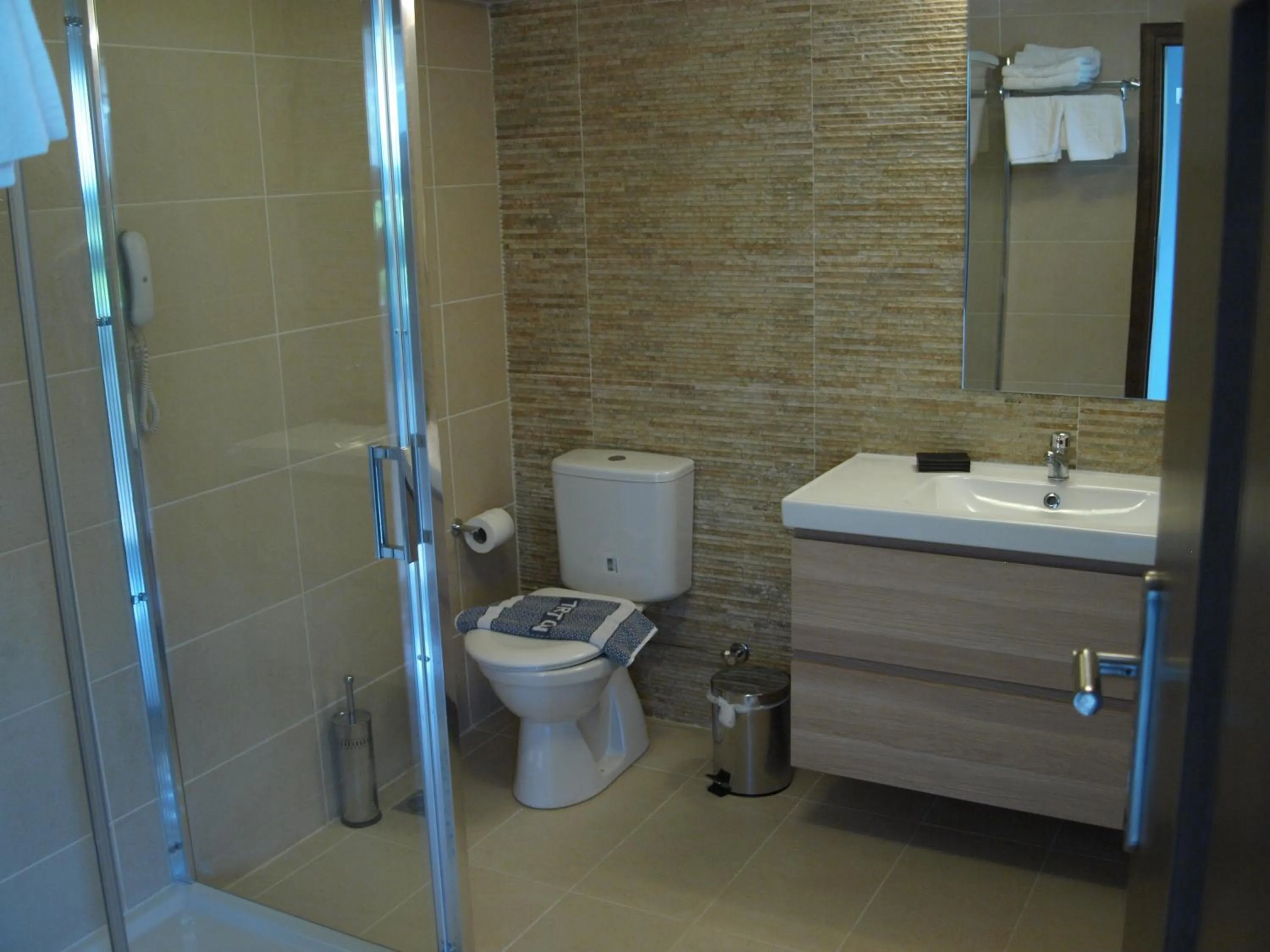 Bathroom in Triton Boutique Hotel