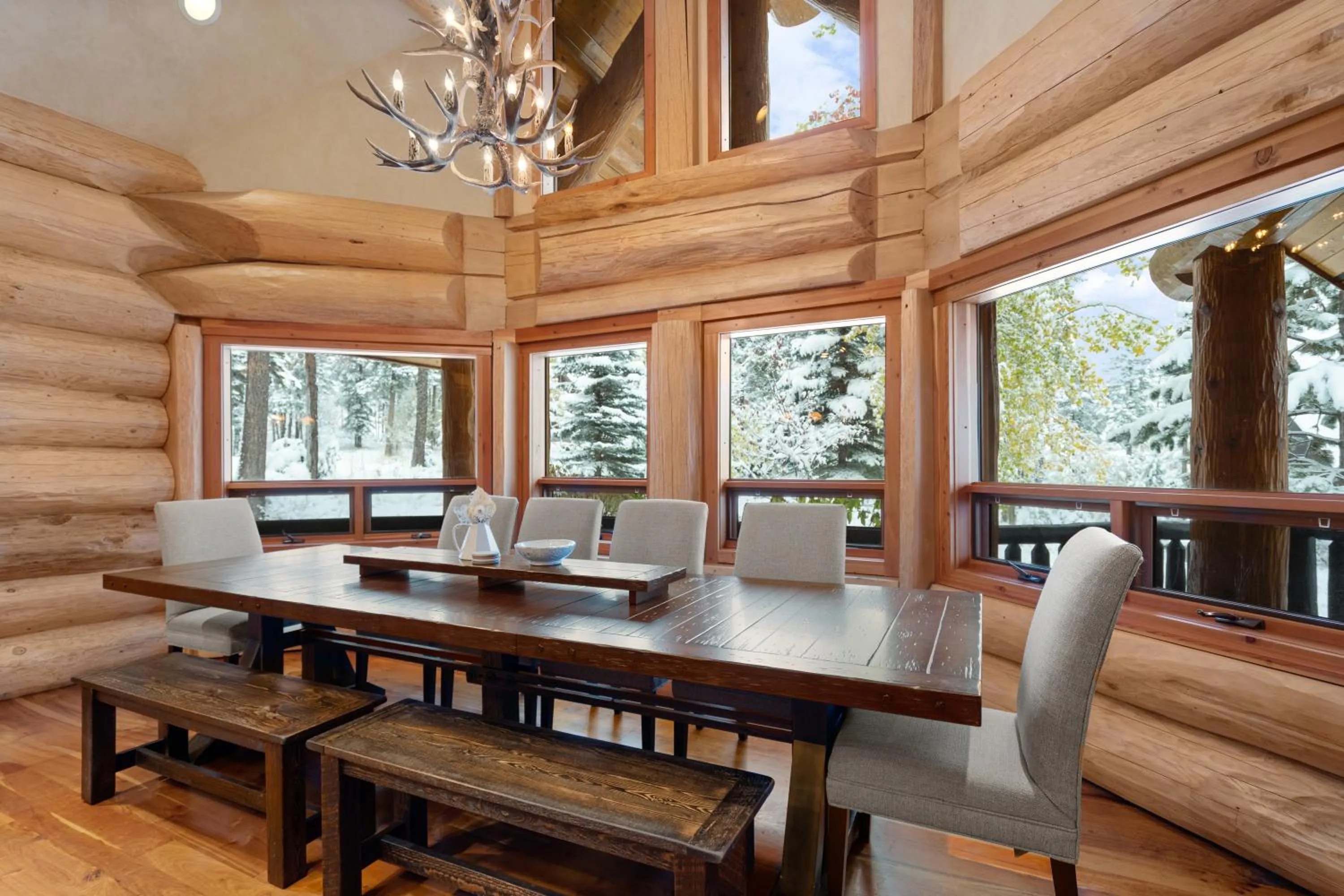 The Grand Alpine Lodge