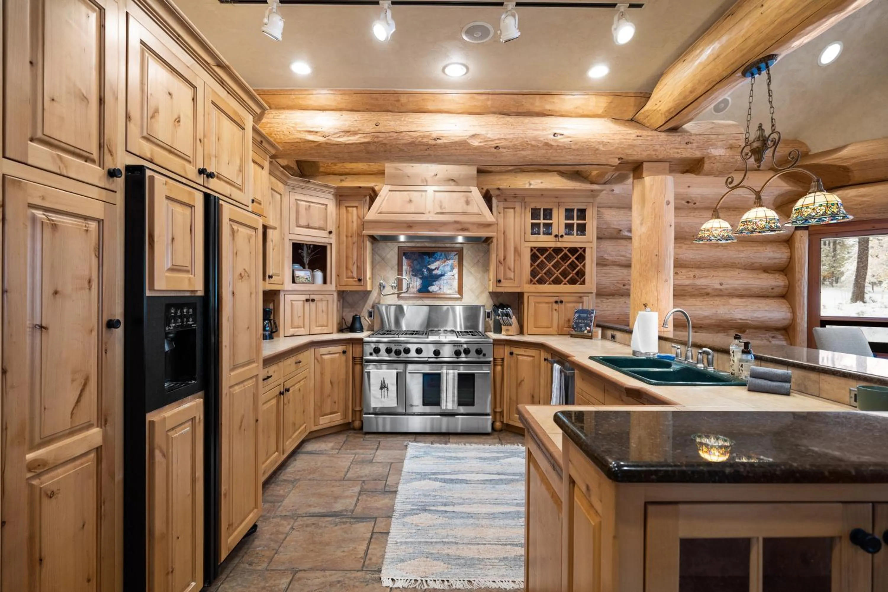 The Grand Alpine Lodge