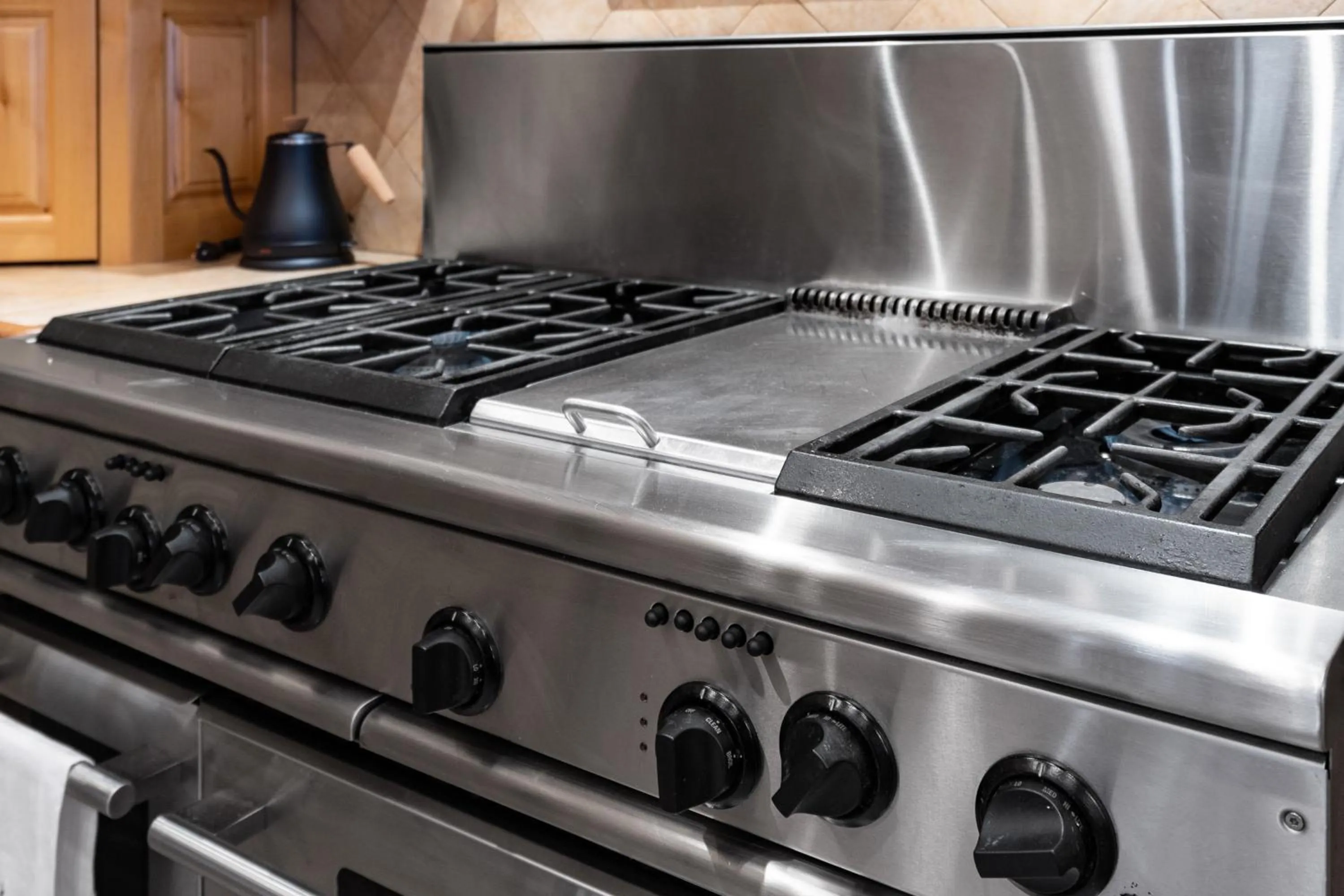 The Grand Alpine Lodge