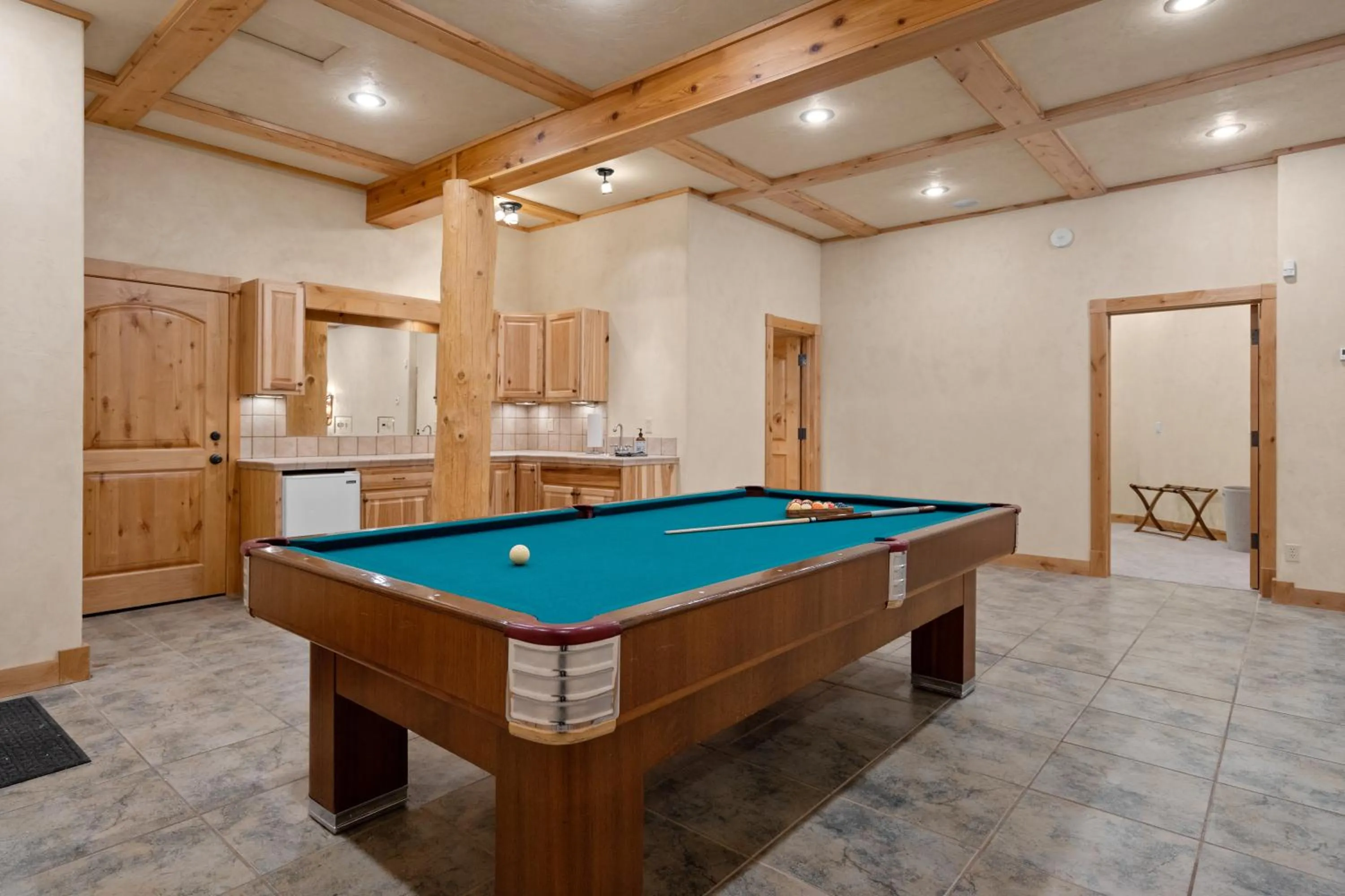 The Grand Alpine Lodge