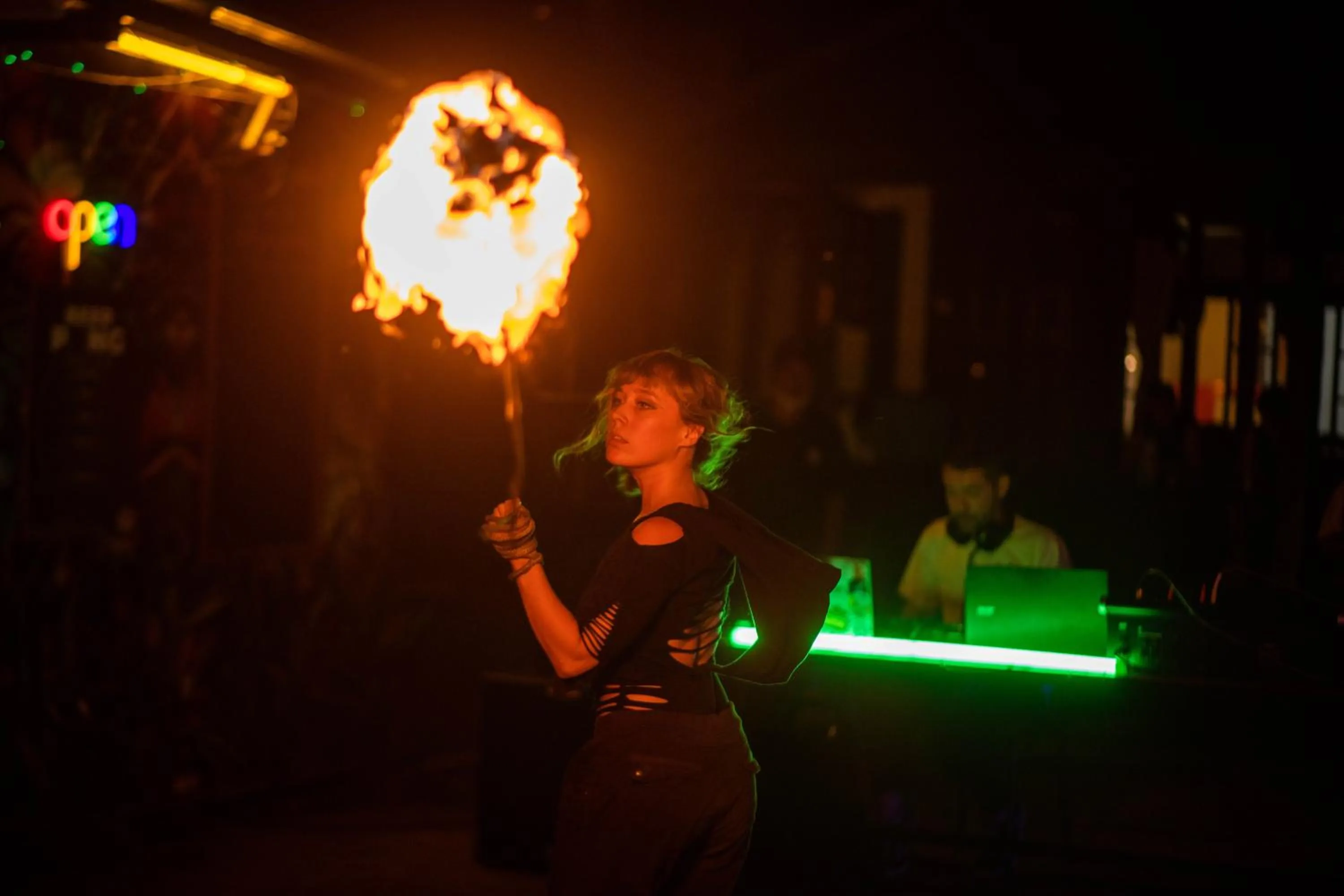 Evening entertainment in Mad Monkey Pai