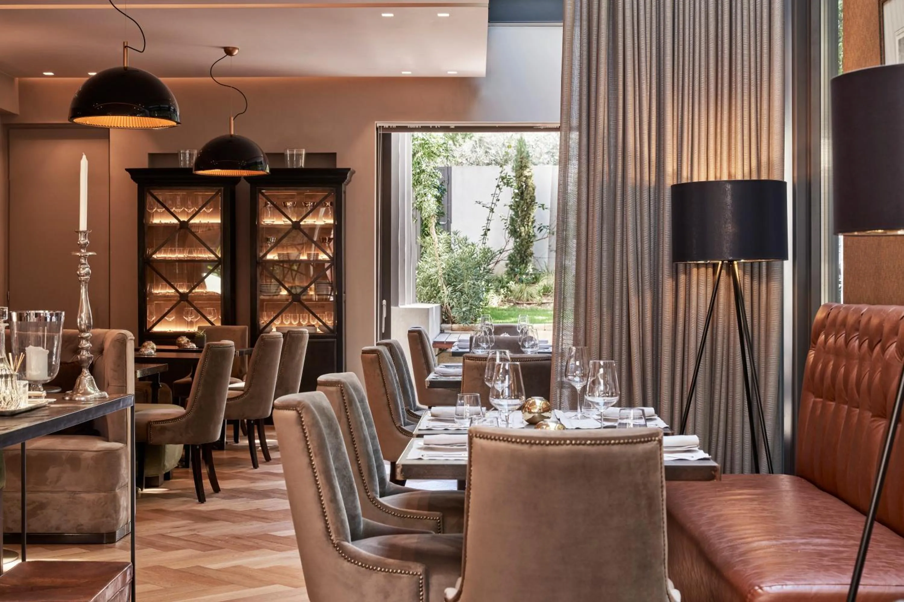 Restaurant/places to eat in Sea View Cityscape Hotel