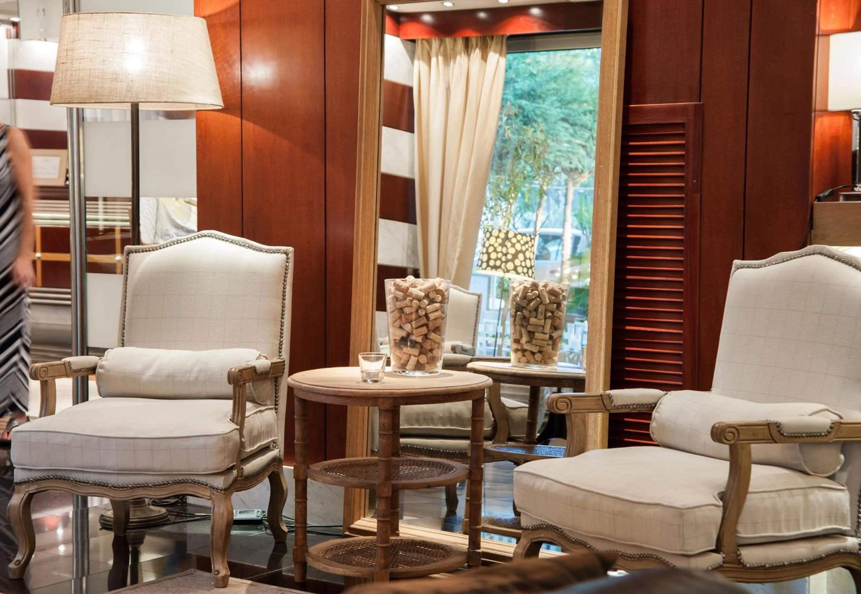 Lounge or bar in Sea View Cityscape Hotel