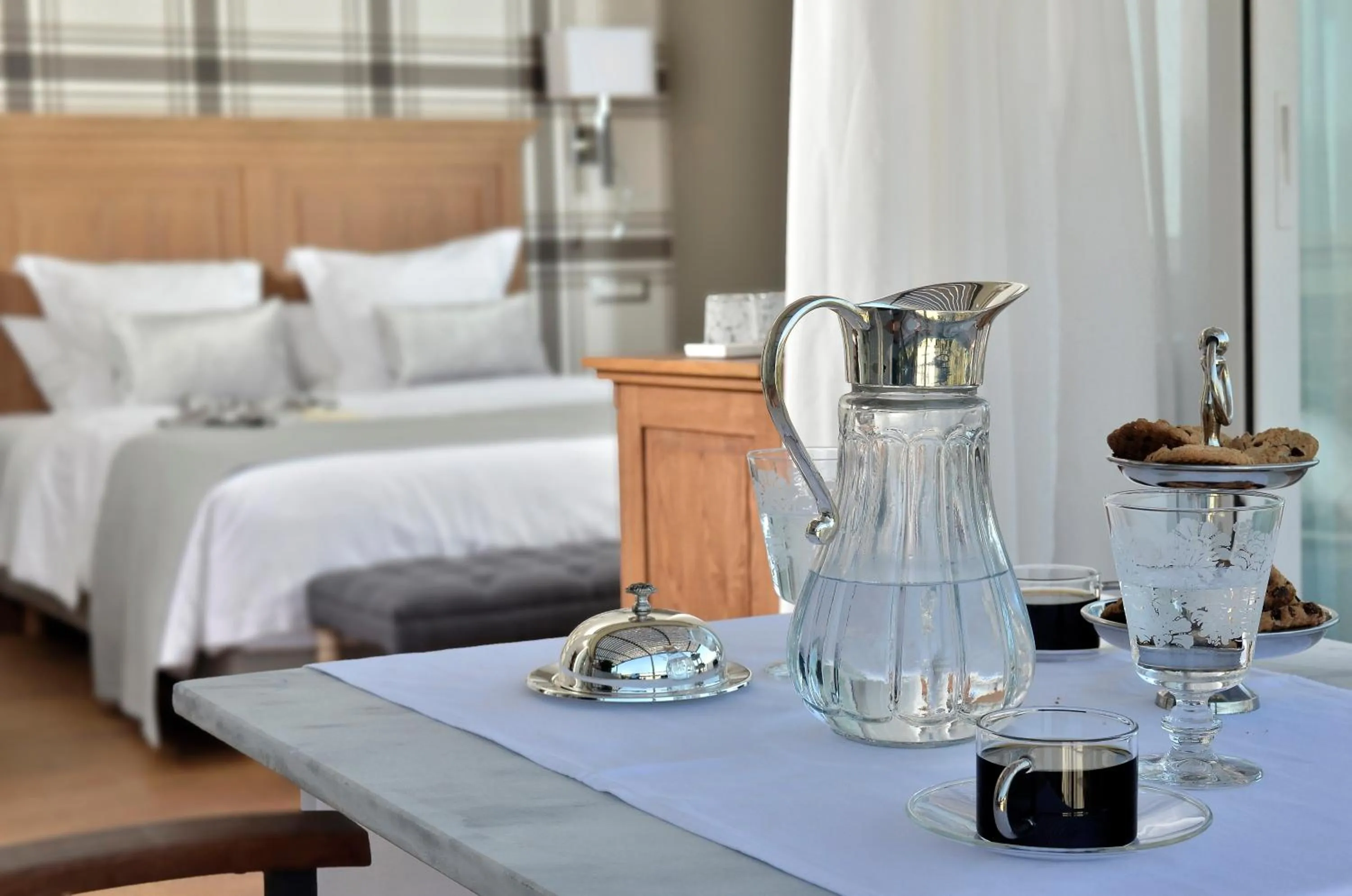 Decorative detail, Bed in Sea View Cityscape Hotel