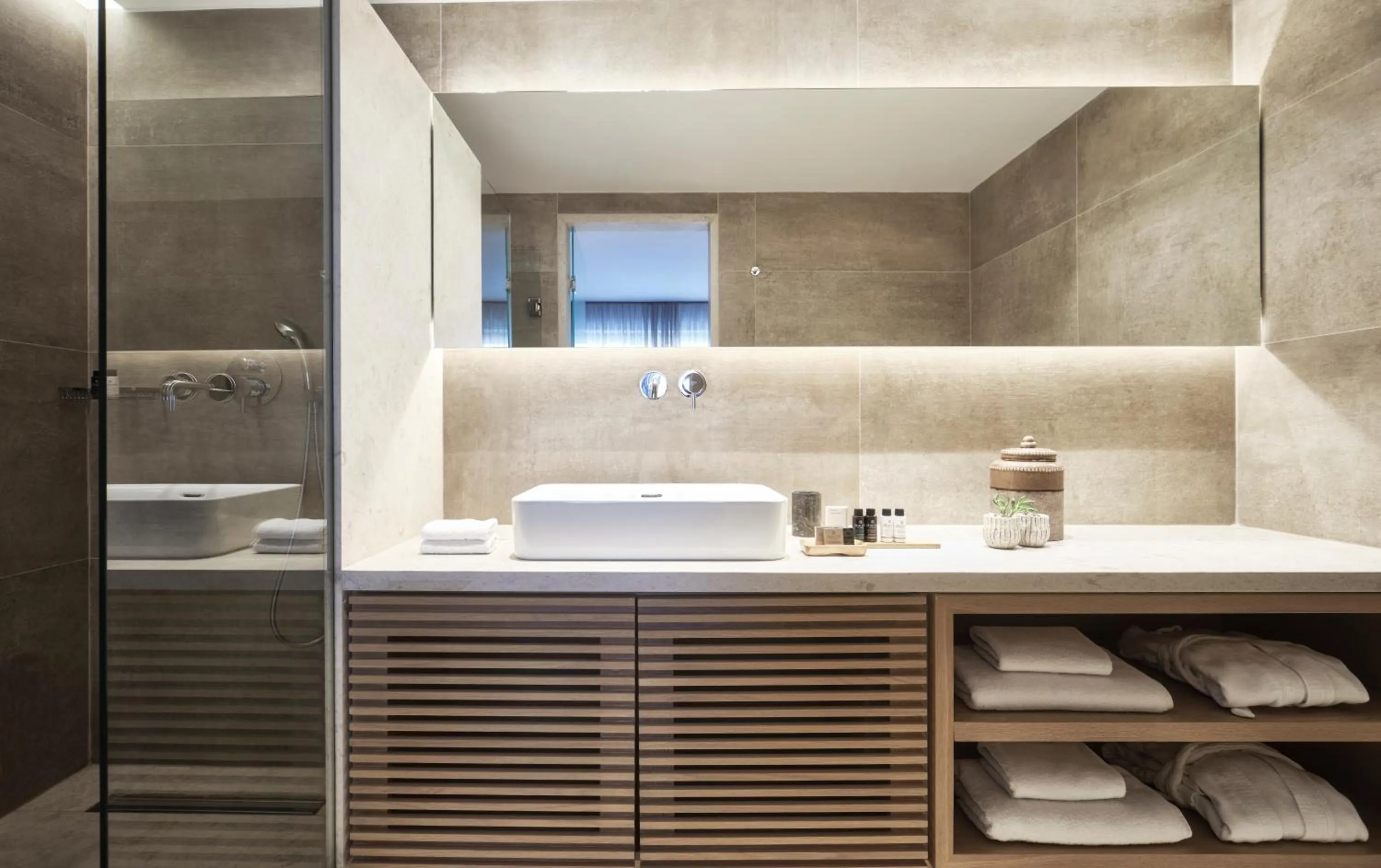 Bathroom in Sea View Cityscape Hotel