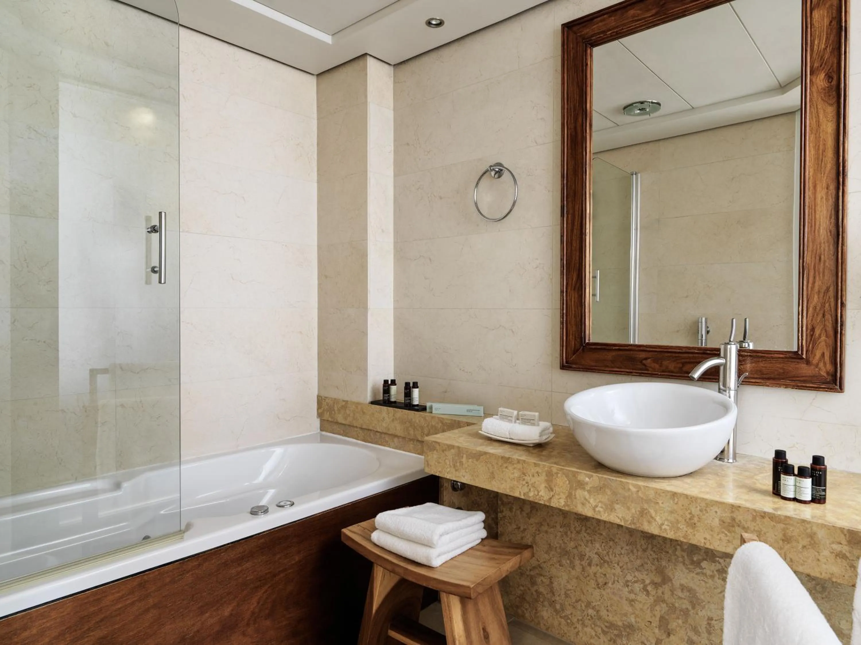 Bathroom in Sea View Cityscape Hotel