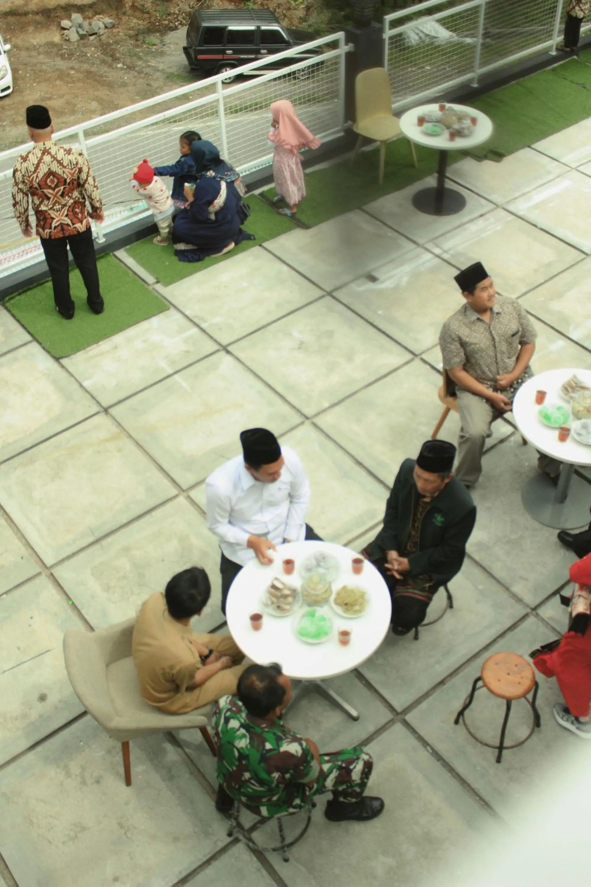 group of guests in Tree Love Temanggung Hotel