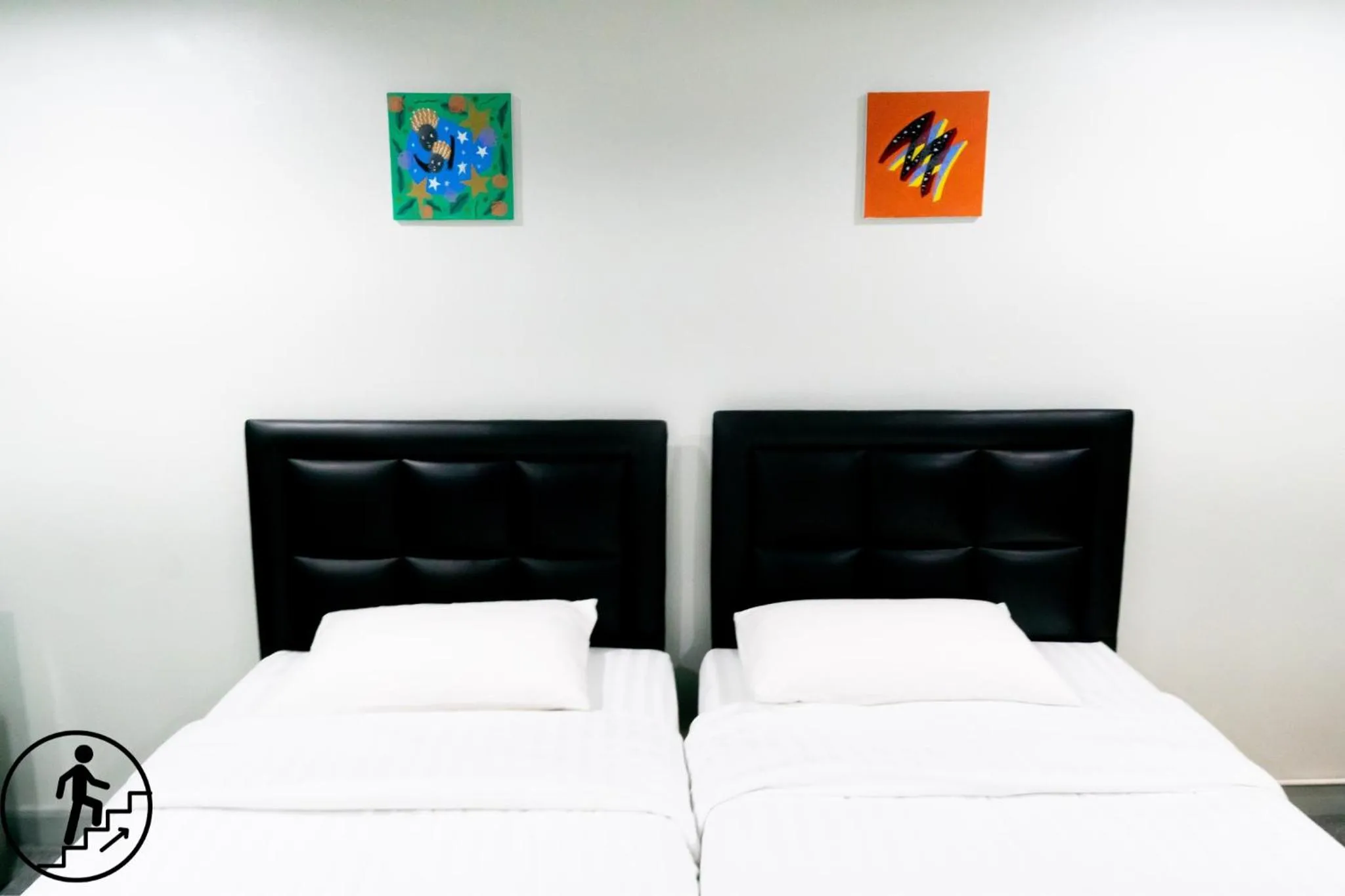 Bedroom, Bed in Suksomboon Residence