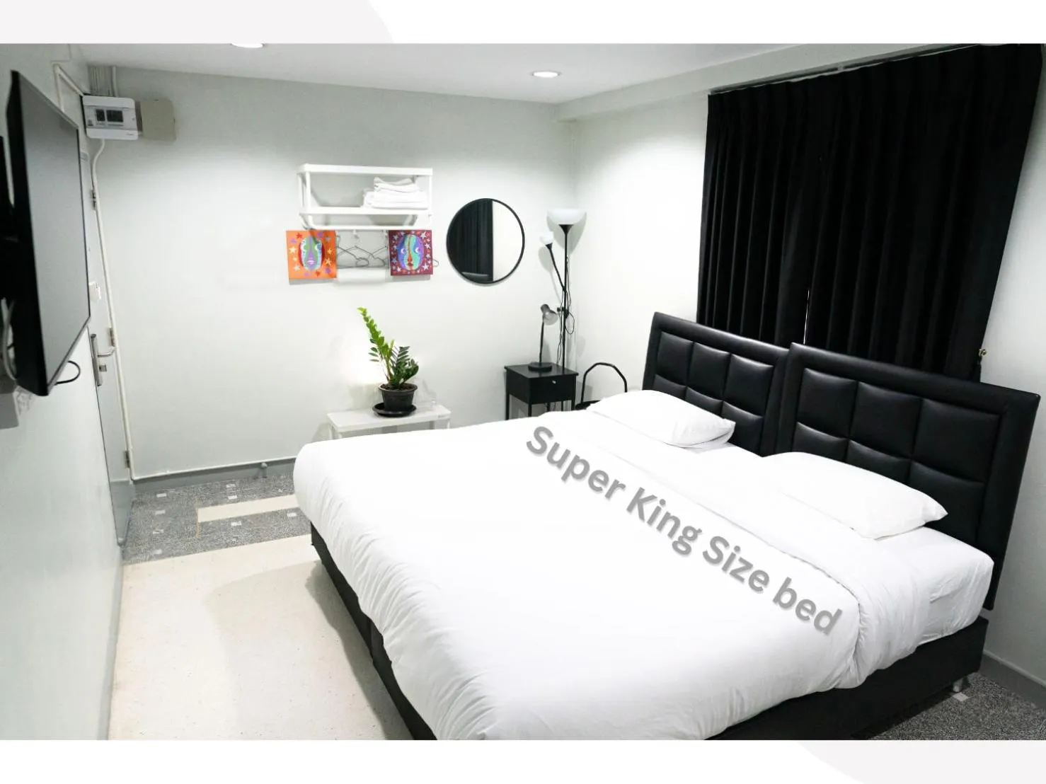 Bedroom, Bed in Suksomboon Residence
