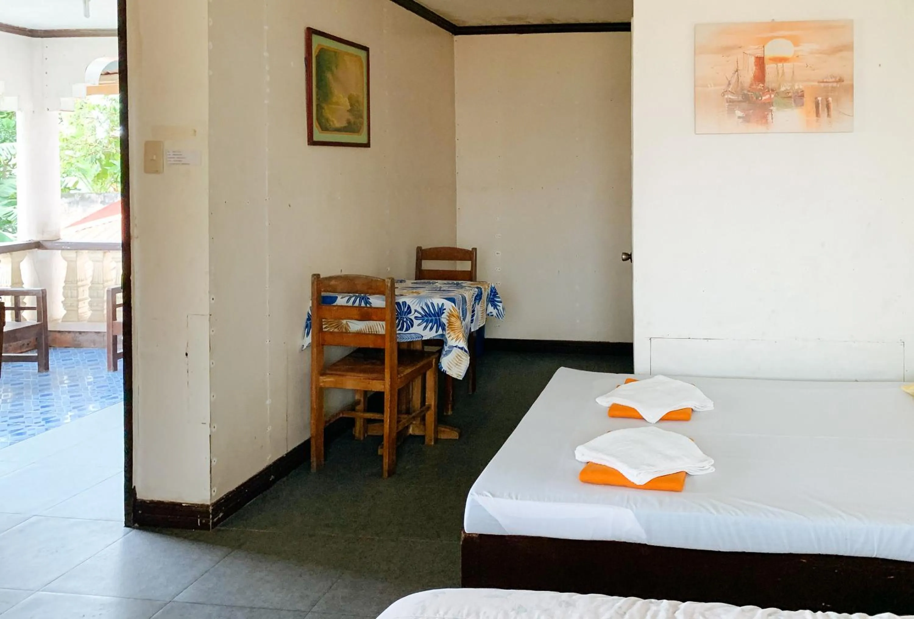 Toilet, Bed in Carmen Veranda Resort