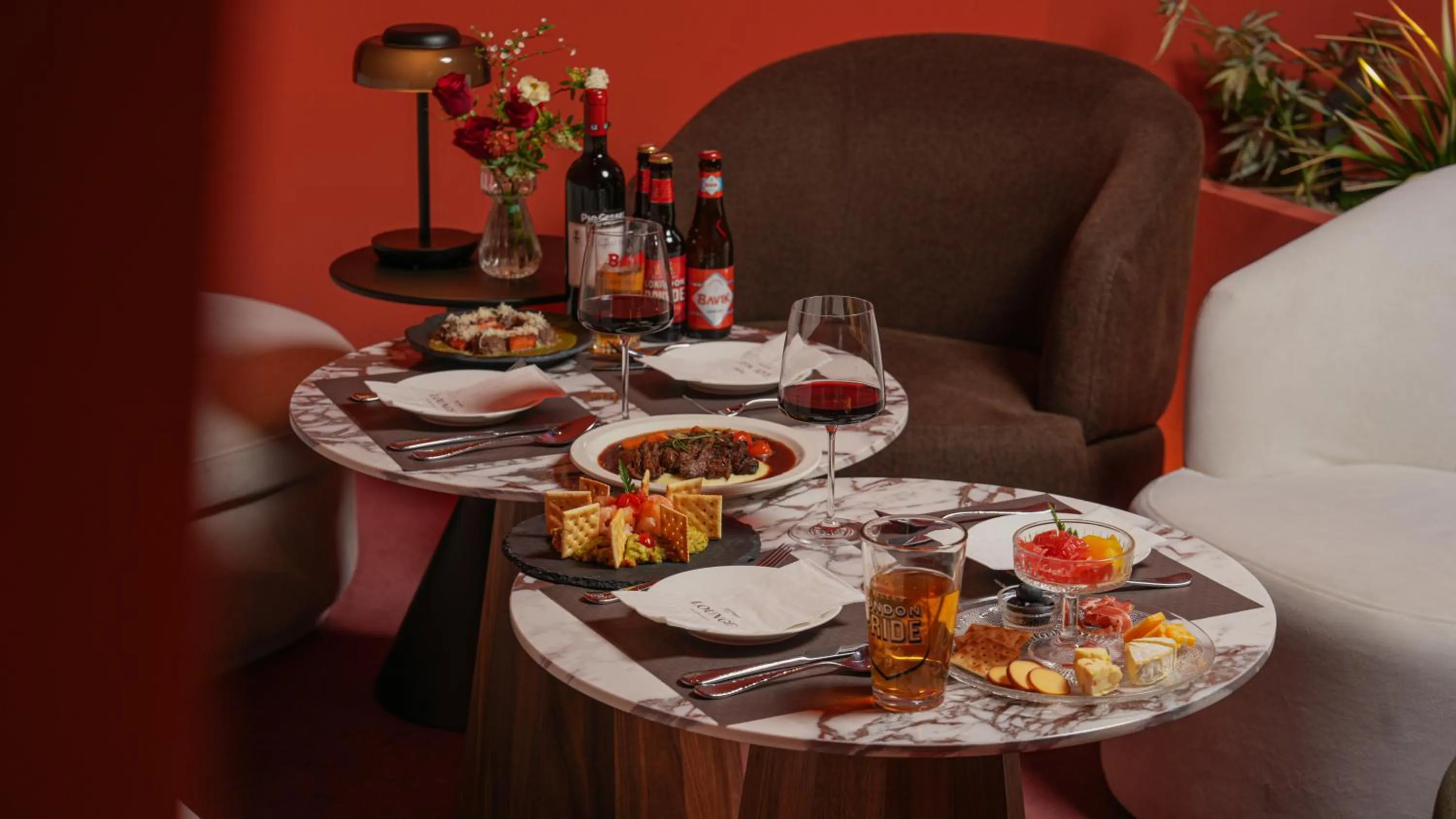 Lounge or bar in Eldis Regent Hotel