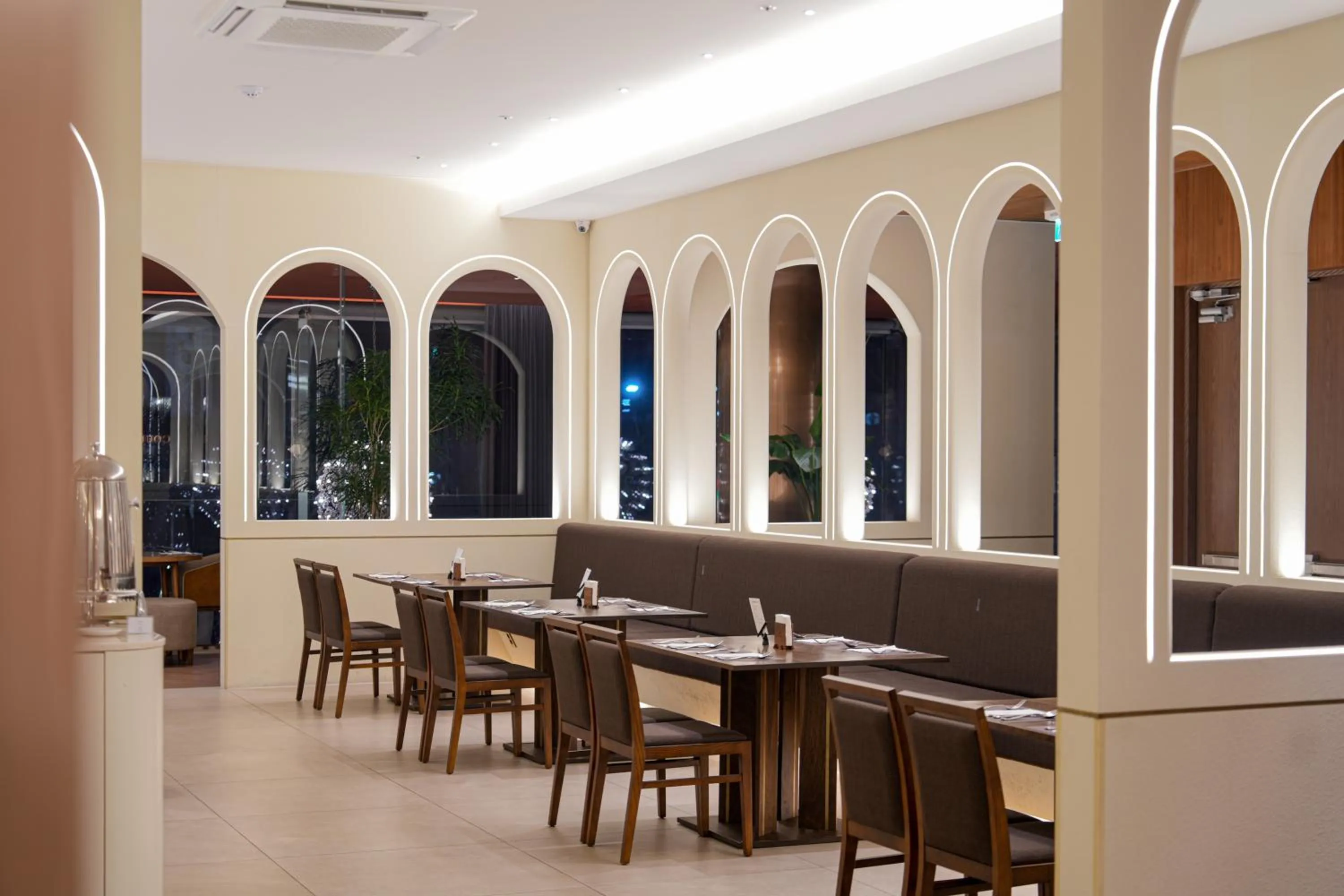 Buffet breakfast in Eldis Regent Hotel