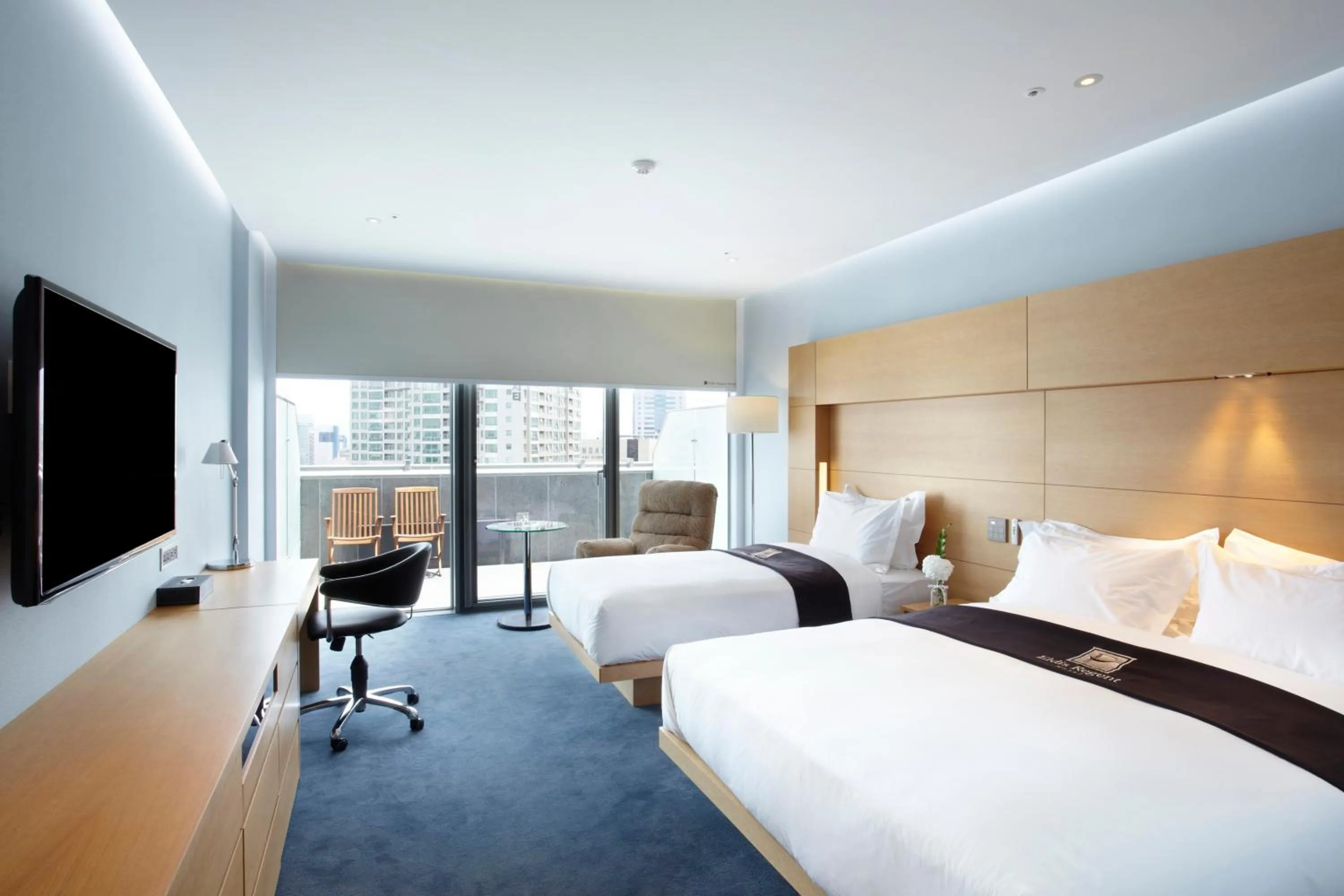 Photo of the whole room, Bed in Eldis Regent Hotel