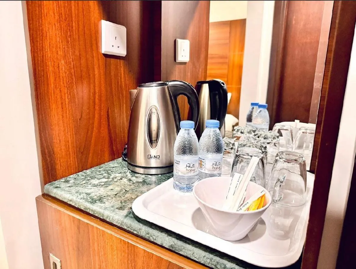 Coffee/tea facilities in Rowaa Al Azizia Hotel
