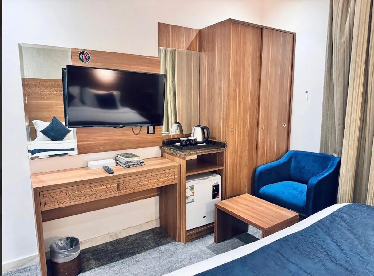 Rowaa Al Azizia Hotel