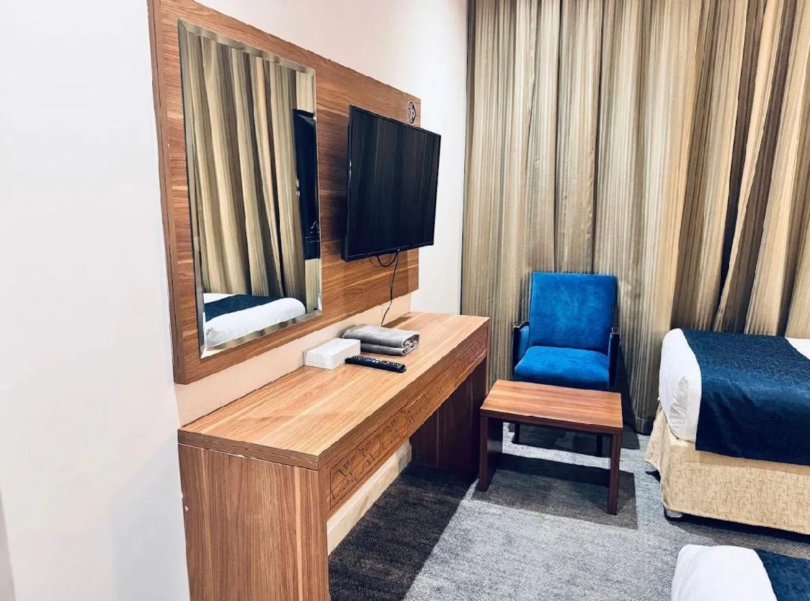 Rowaa Al Azizia Hotel